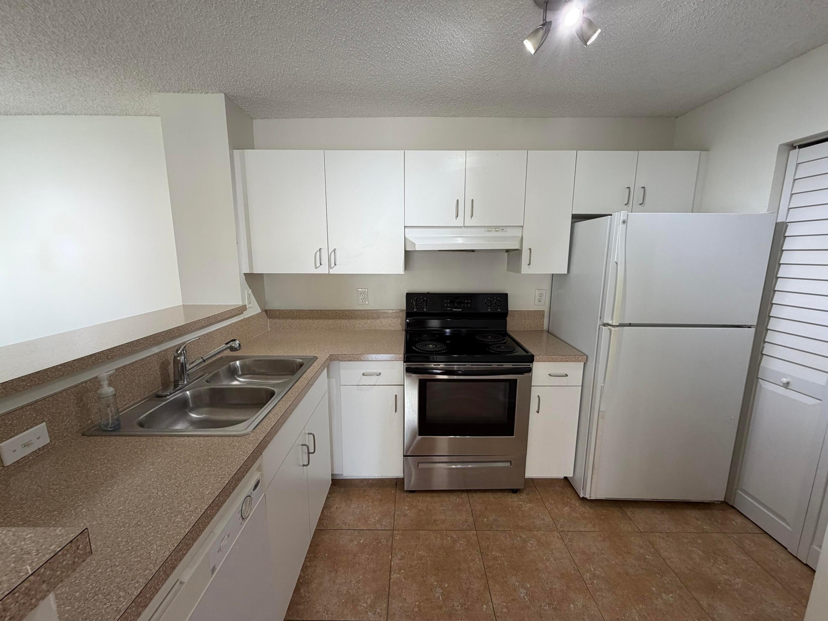 MILANO CONDO - Residential Lease