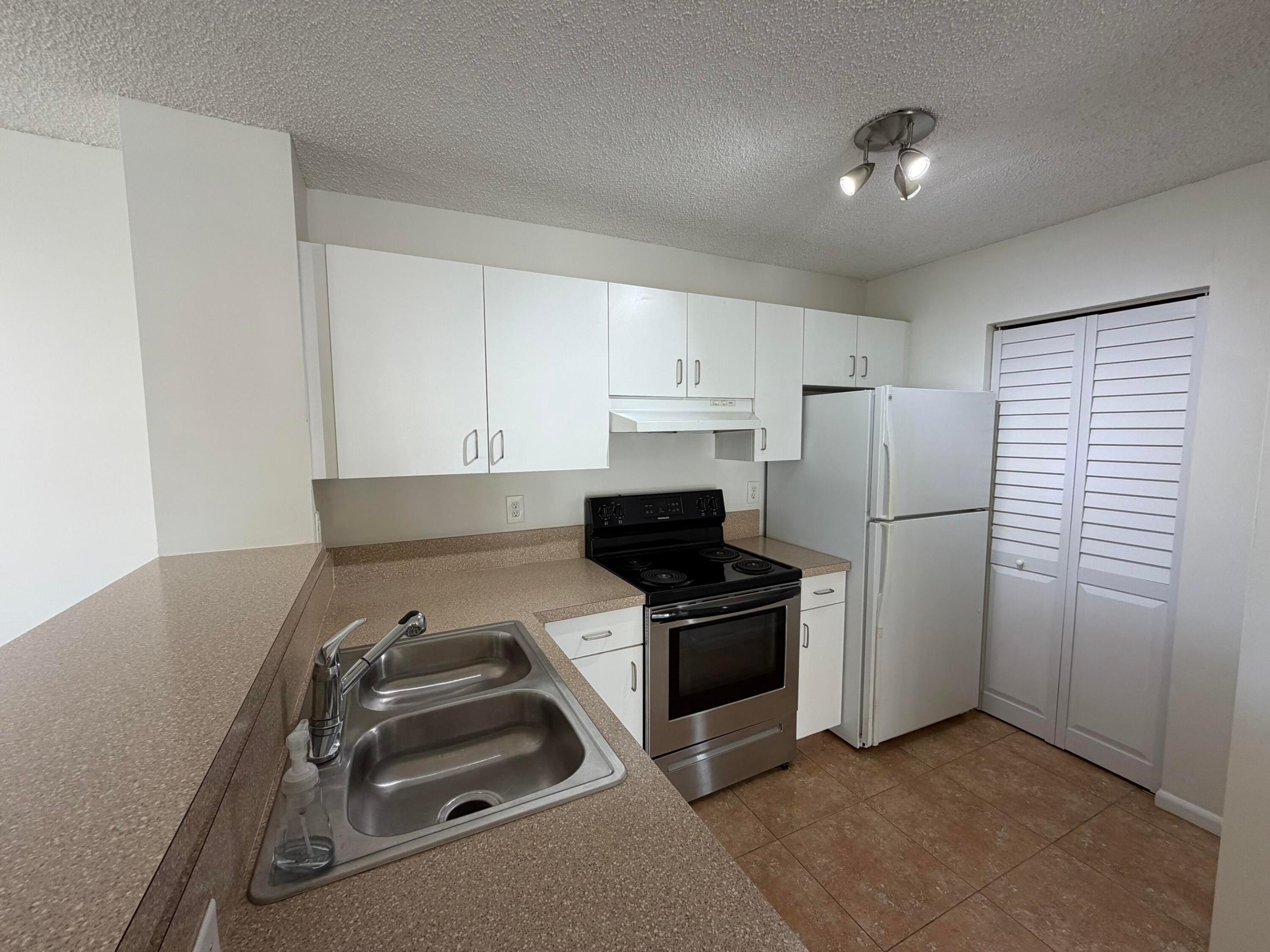 MILANO CONDO - Residential Lease