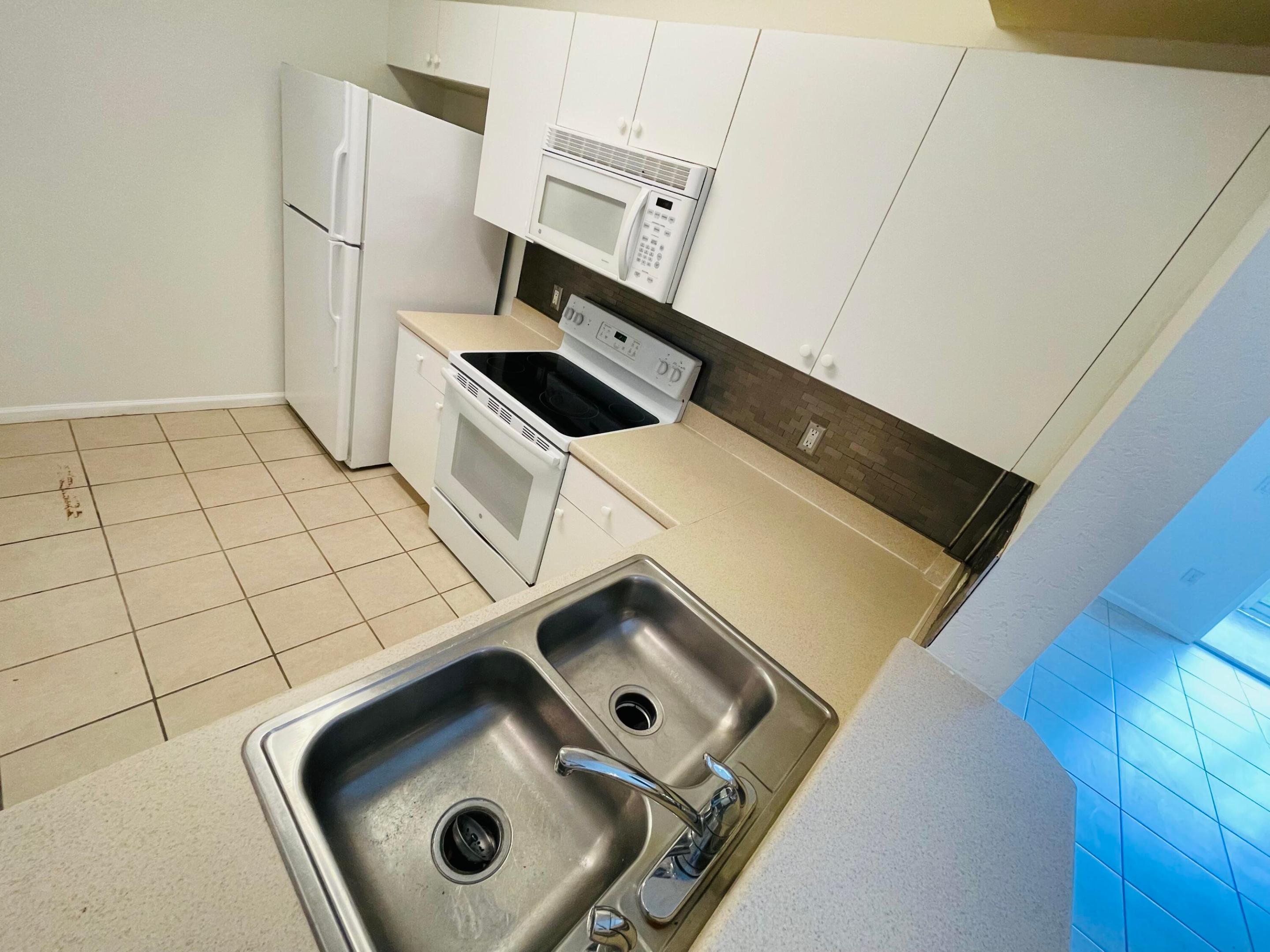BELVEDERE ISLES CONDO NO 1 - Residential Lease