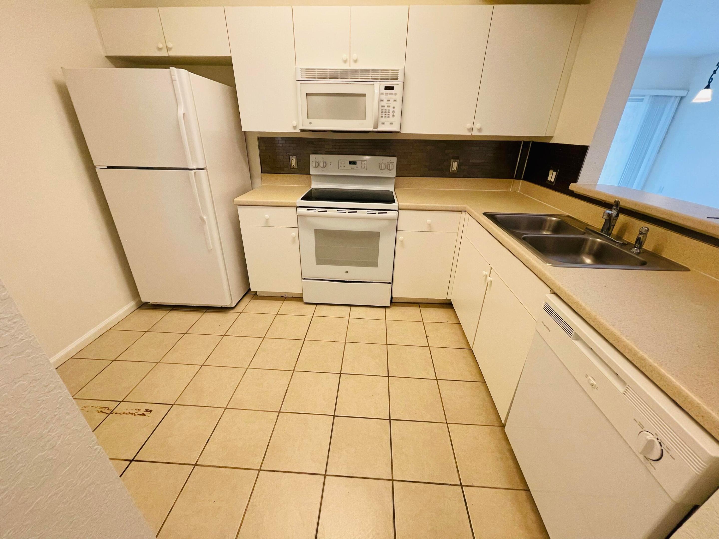 BELVEDERE ISLES CONDO NO 1 - Residential Lease