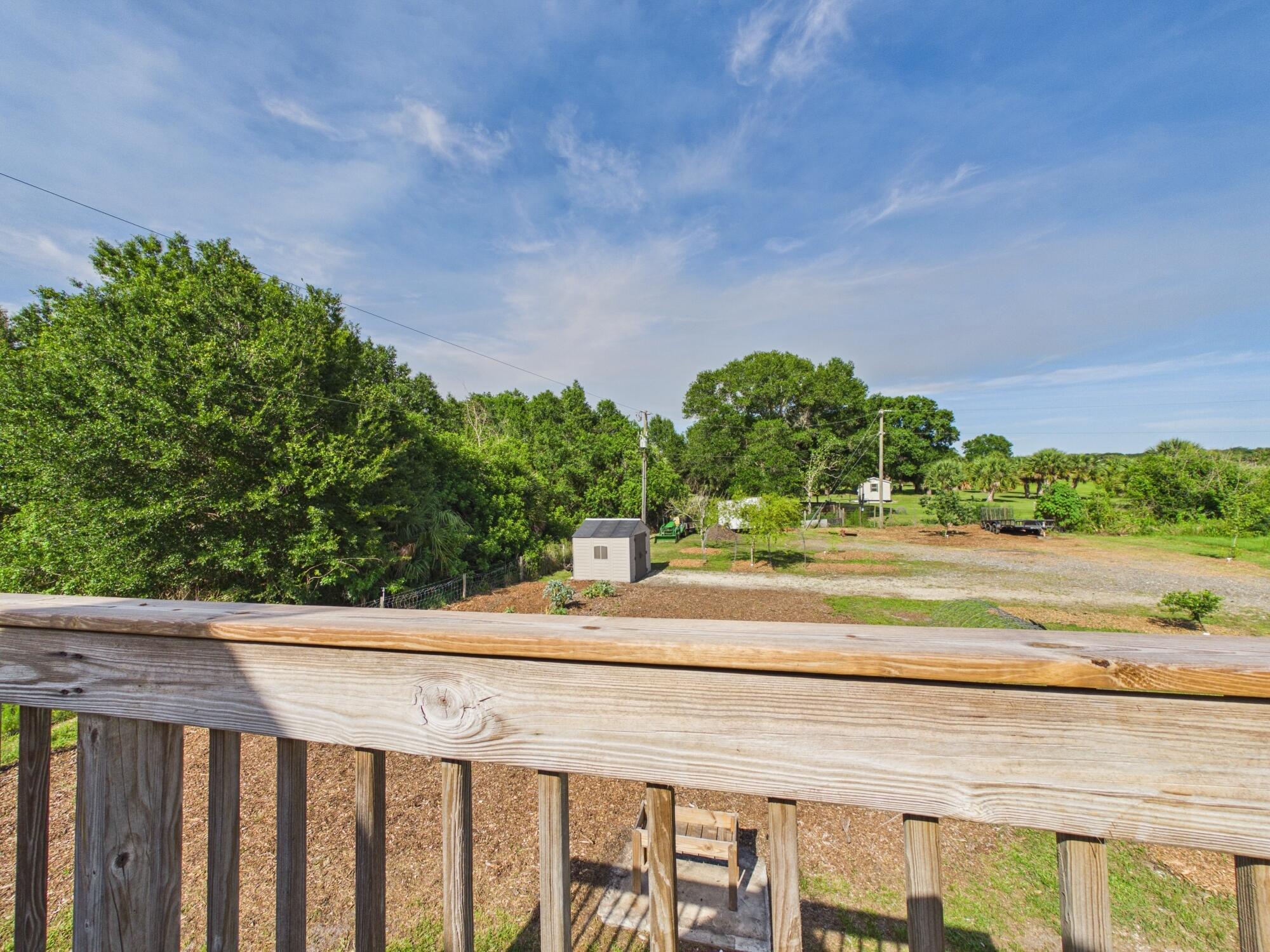 NORTH LAKE COUNTRY ESTATES - Residential