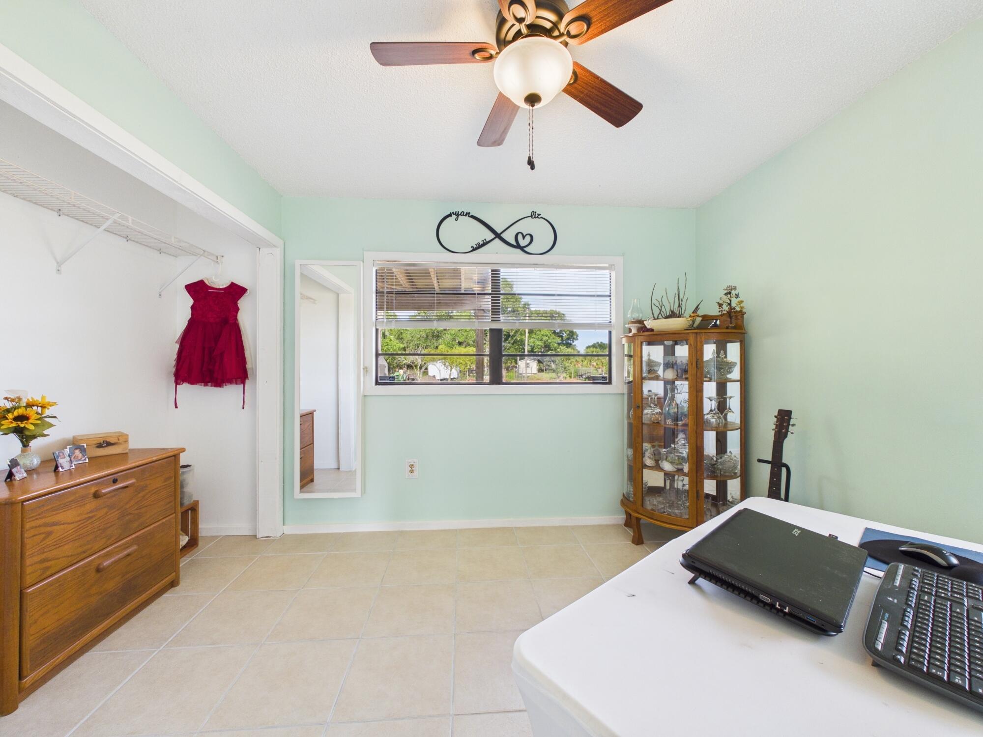 NORTH LAKE COUNTRY ESTATES - Residential