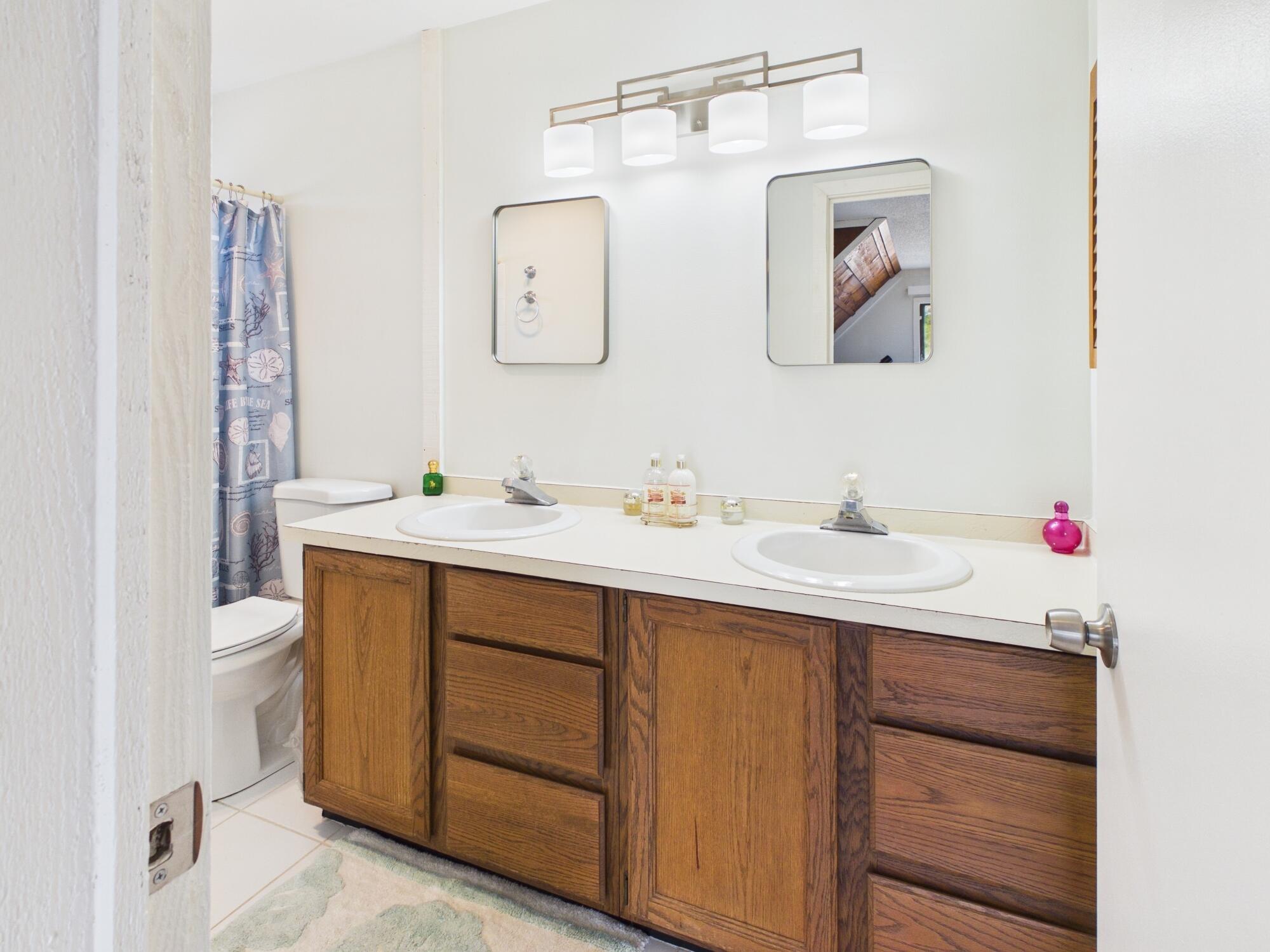 NORTH LAKE COUNTRY ESTATES - Residential