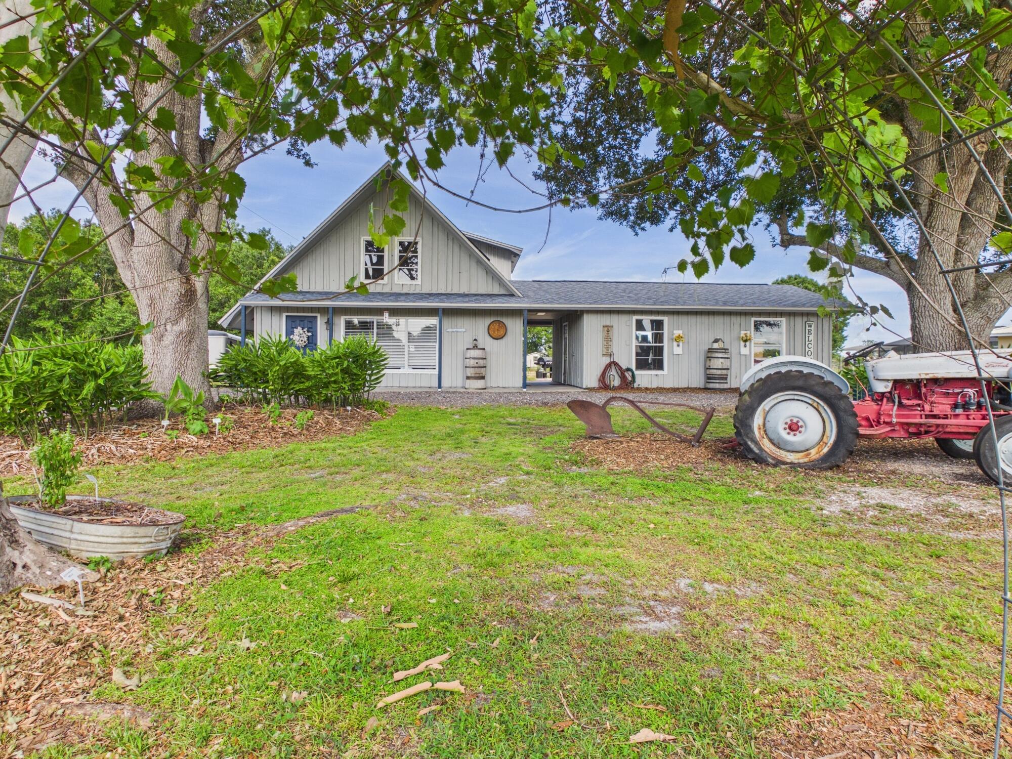 NORTH LAKE COUNTRY ESTATES - Residential