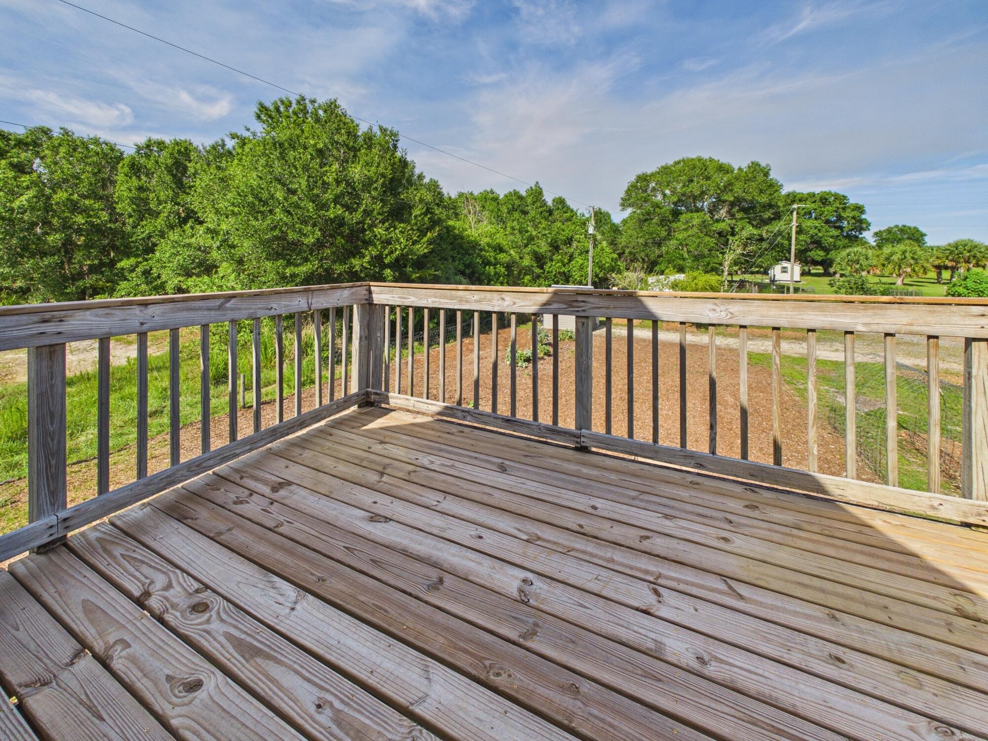 NORTH LAKE COUNTRY ESTATES - Residential