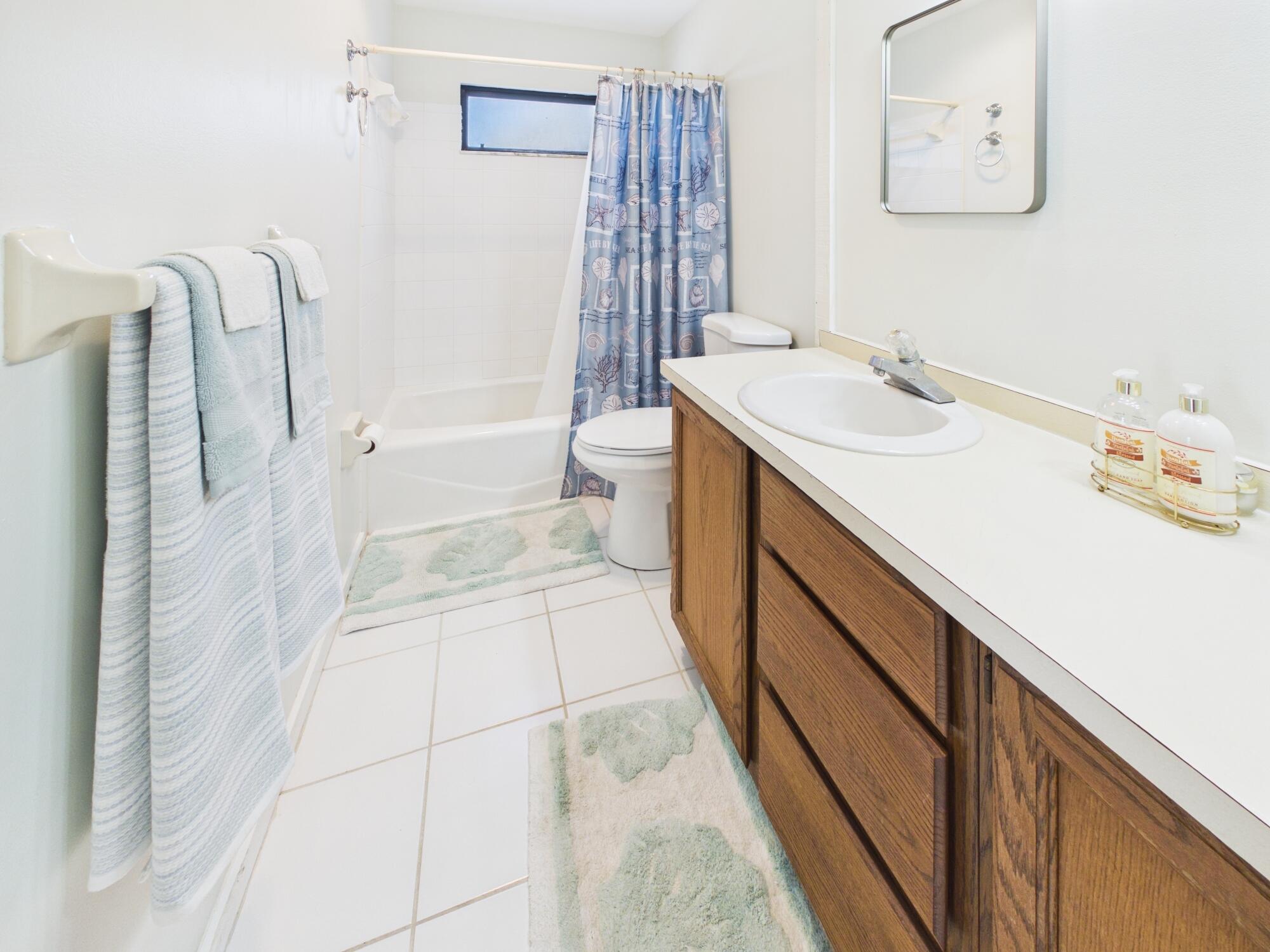 NORTH LAKE COUNTRY ESTATES - Residential