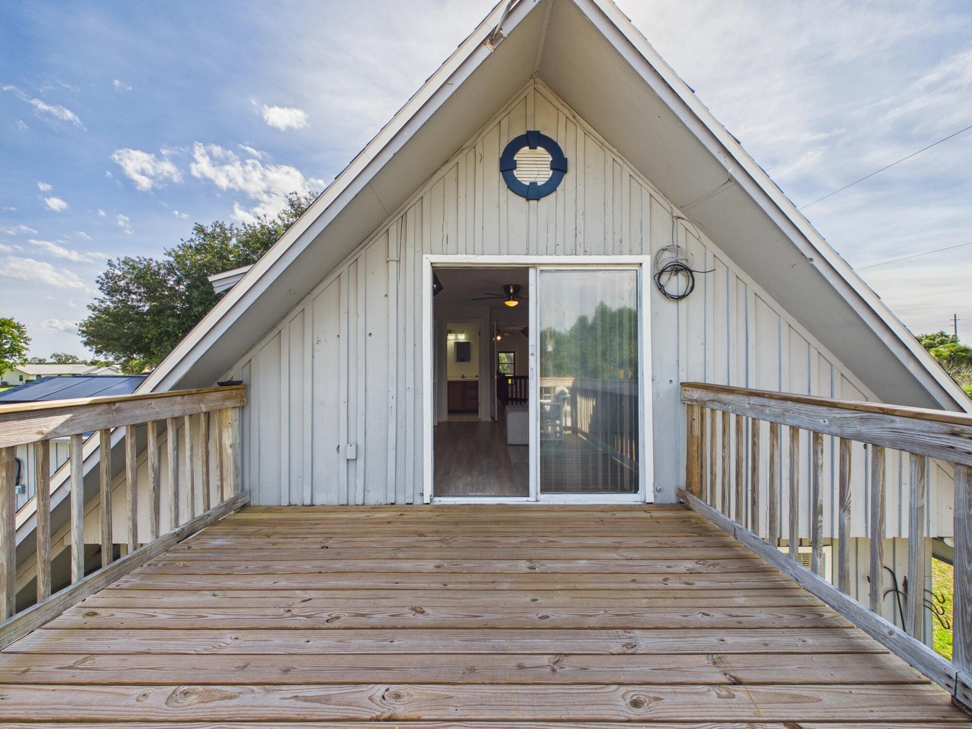 NORTH LAKE COUNTRY ESTATES - Residential
