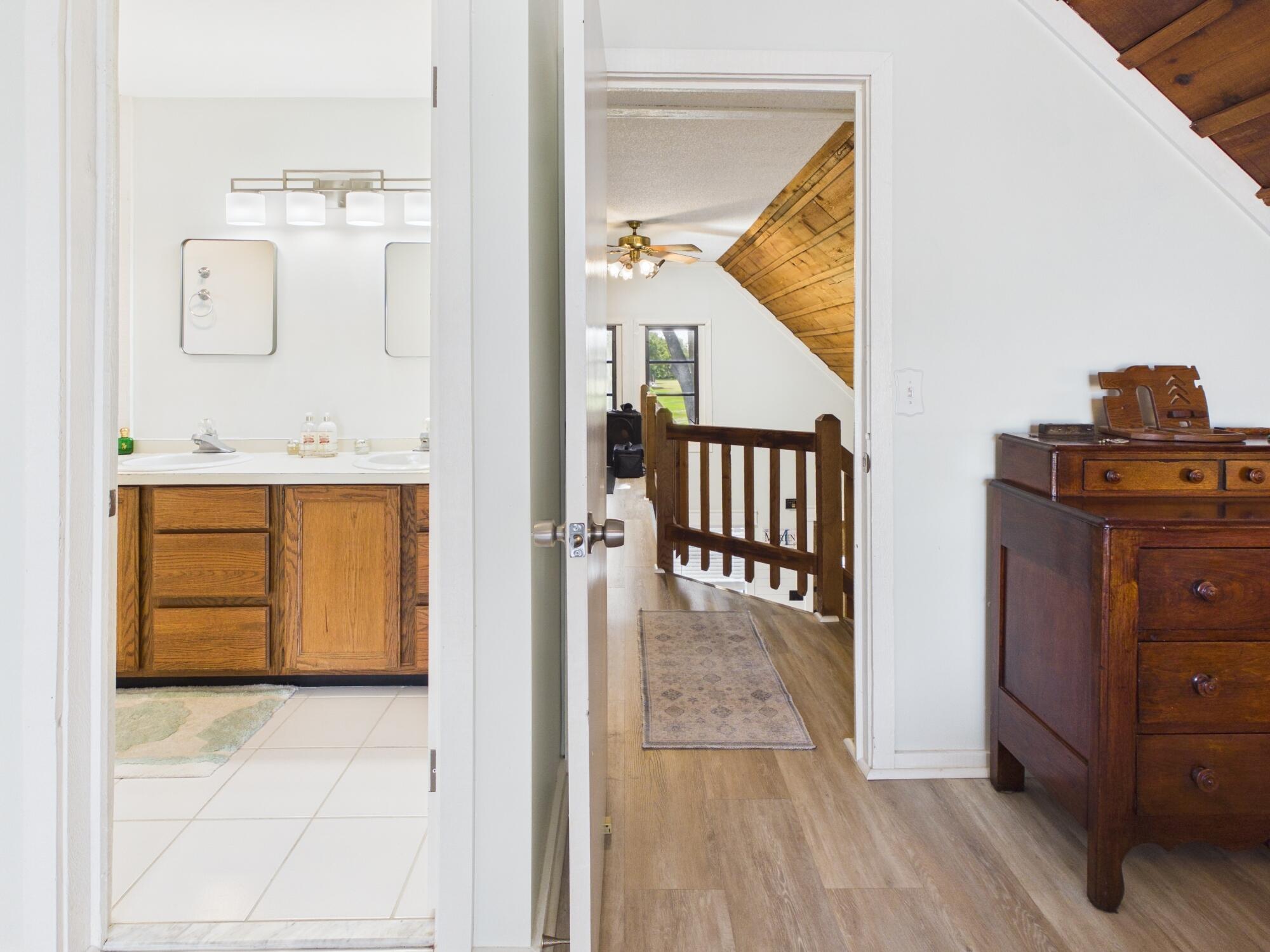 NORTH LAKE COUNTRY ESTATES - Residential
