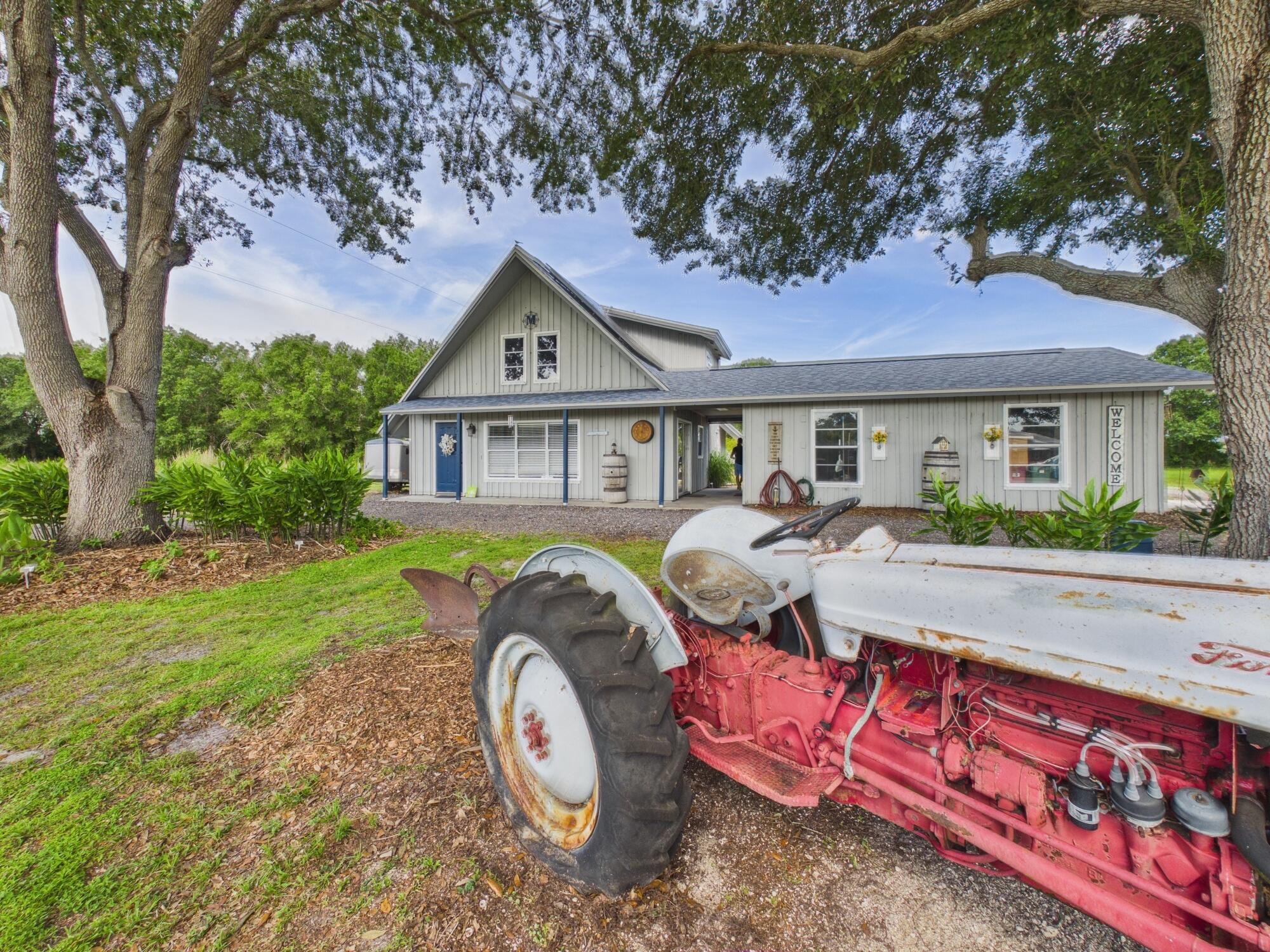 NORTH LAKE COUNTRY ESTATES - Residential