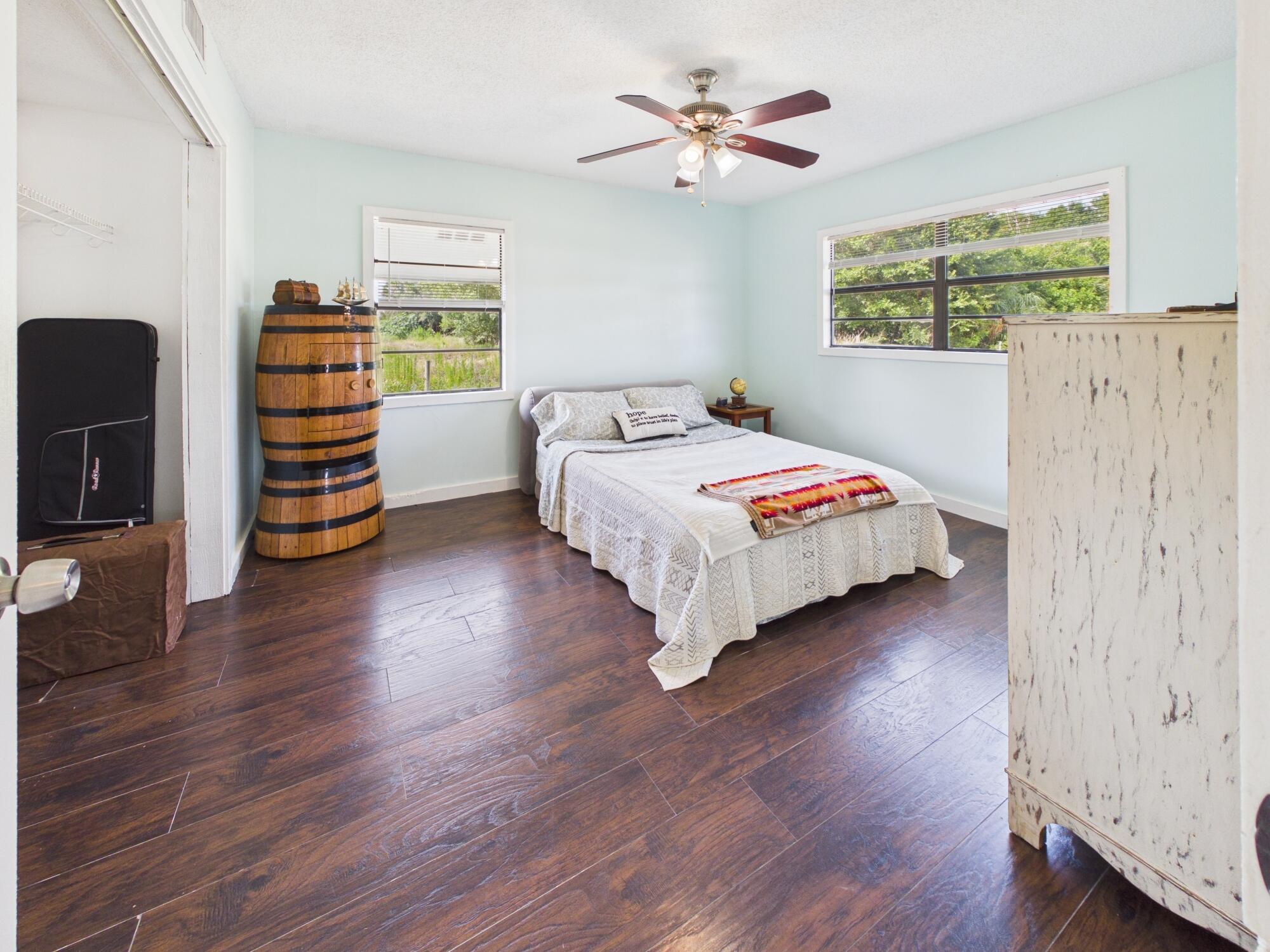 NORTH LAKE COUNTRY ESTATES - Residential
