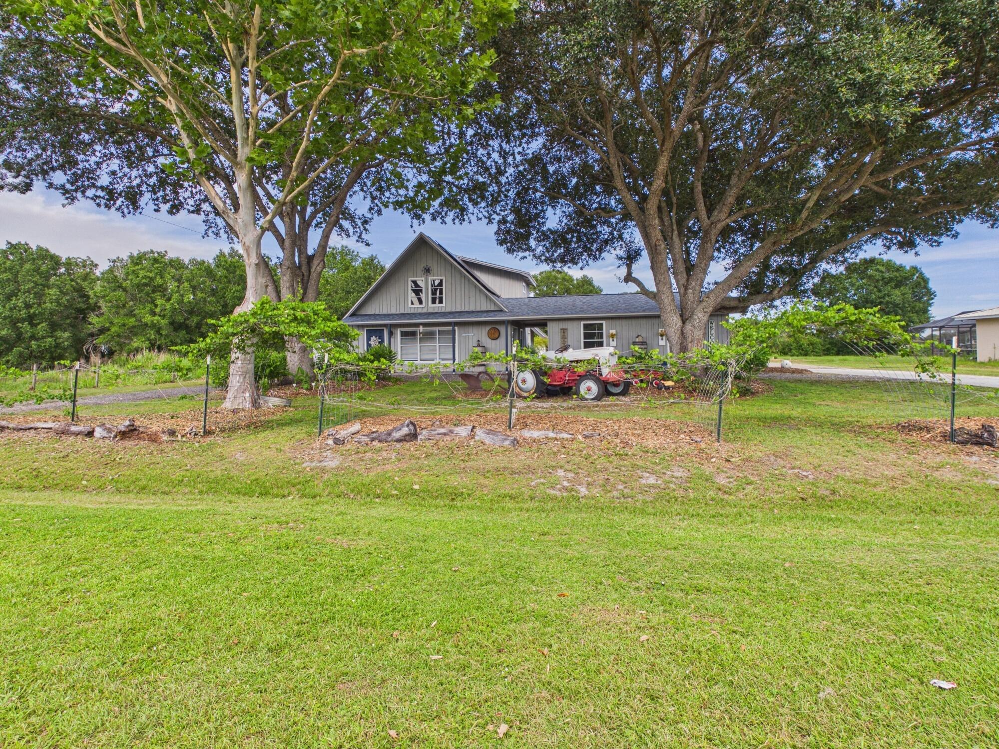 NORTH LAKE COUNTRY ESTATES - Residential