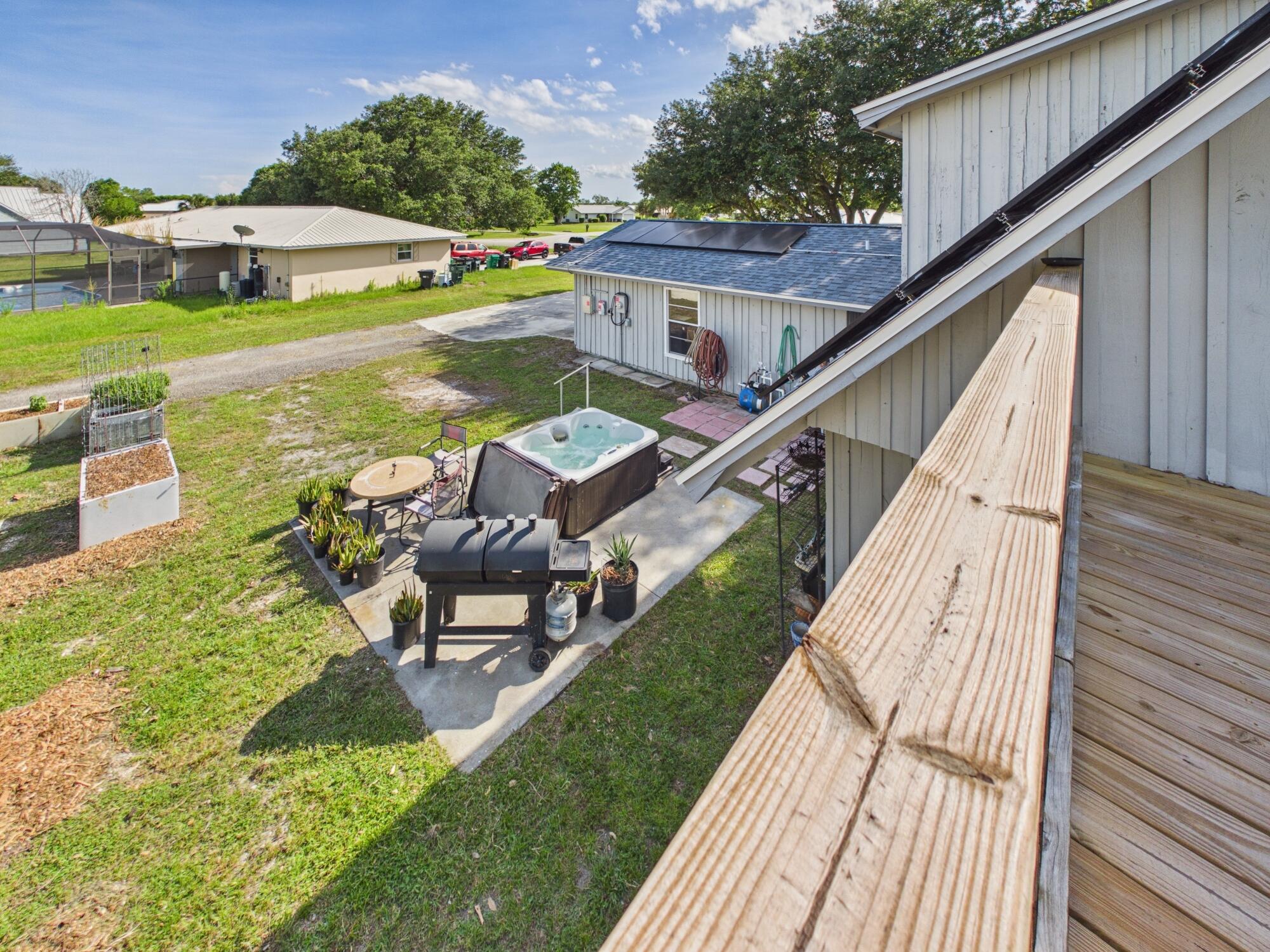 NORTH LAKE COUNTRY ESTATES - Residential