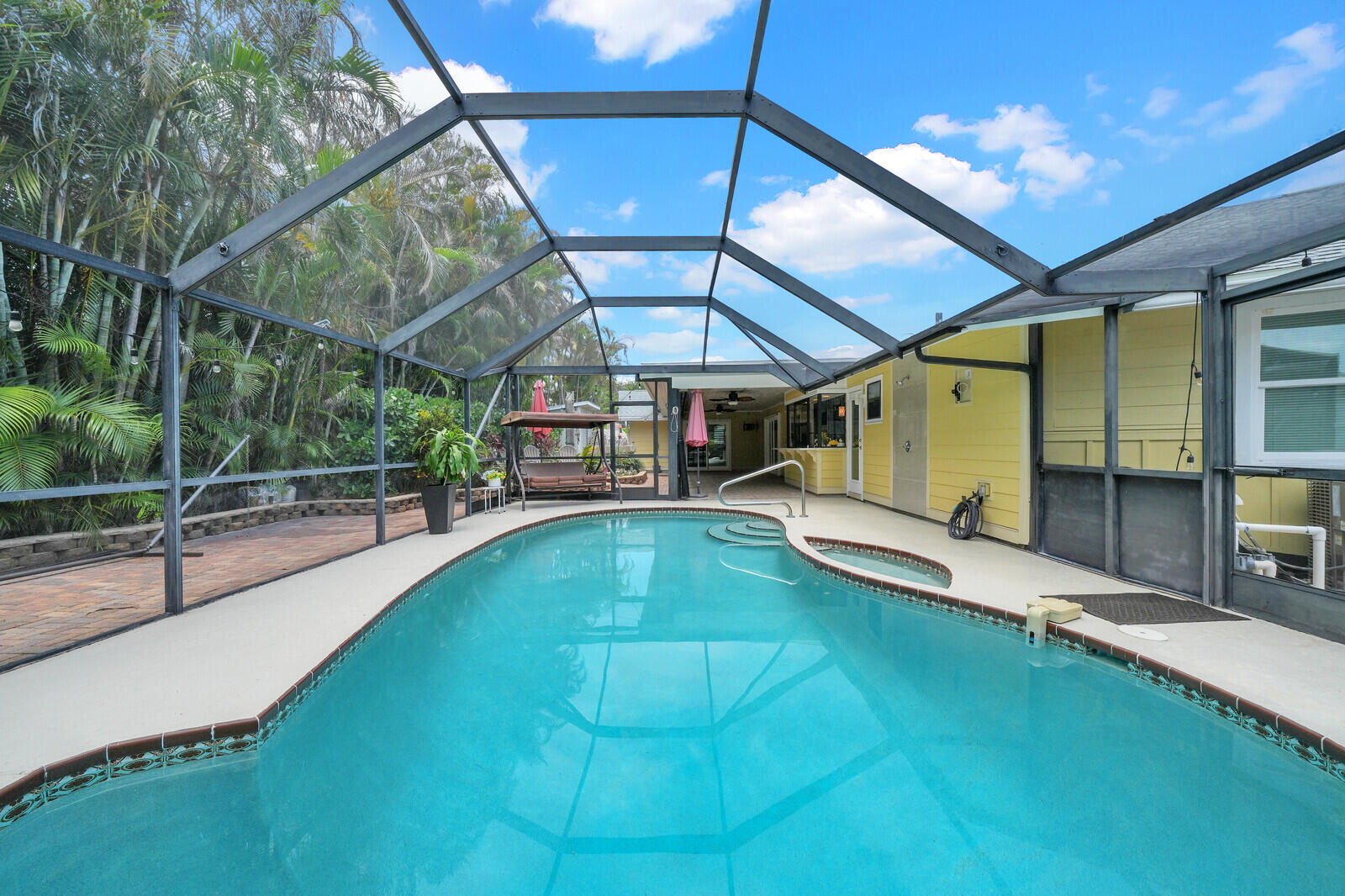 HERITAGE RIDGE NORTH SEC 1 - Residential