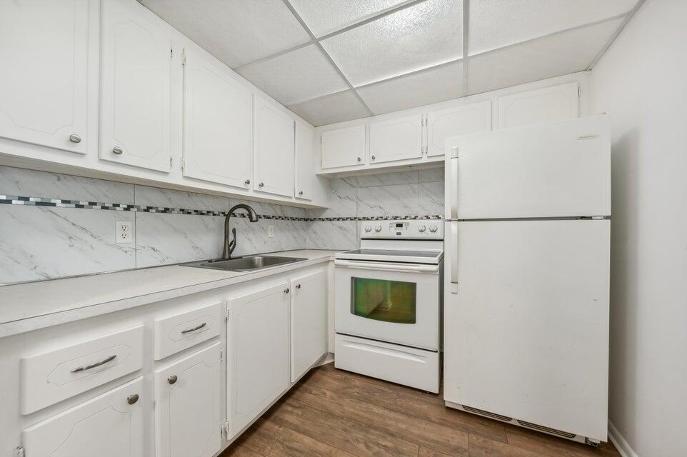 VENTNOR E CONDO - Residential