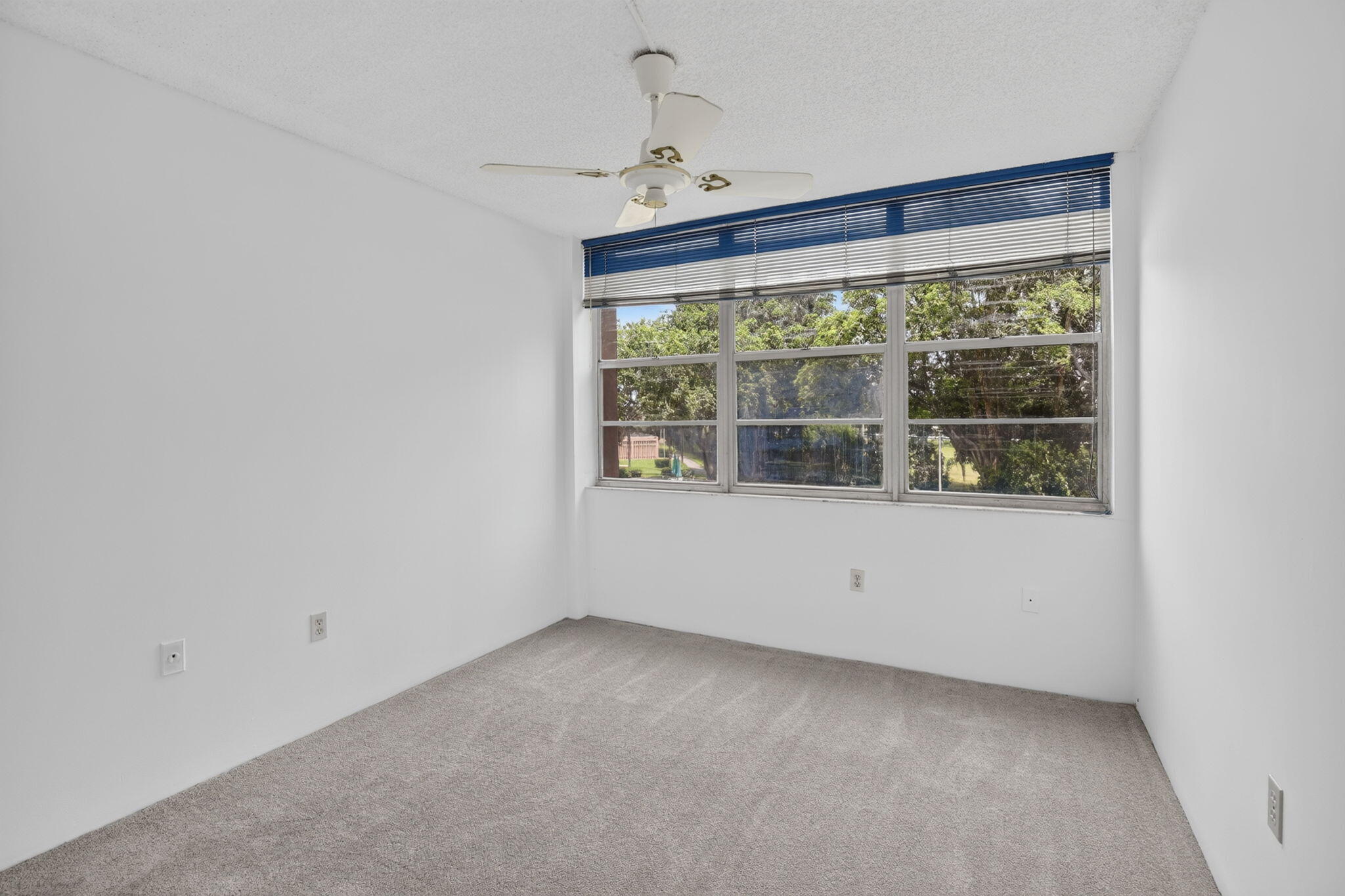 PARK PLACE CONDOMINIUM NO FOUR - Residential