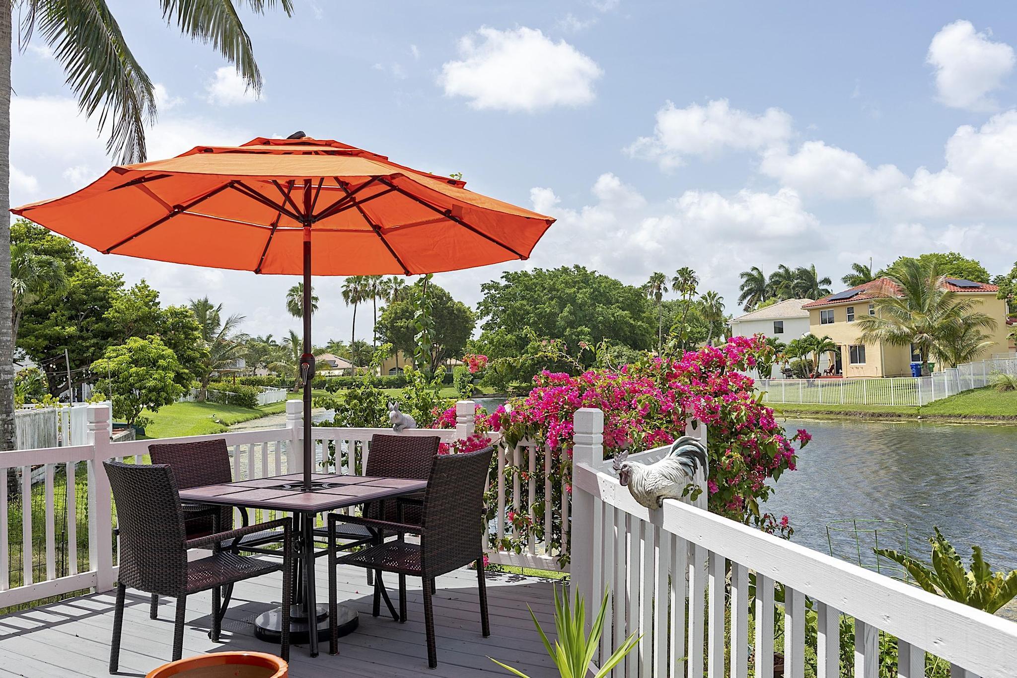 POD 14 AT MONARCH LAKES - Residential