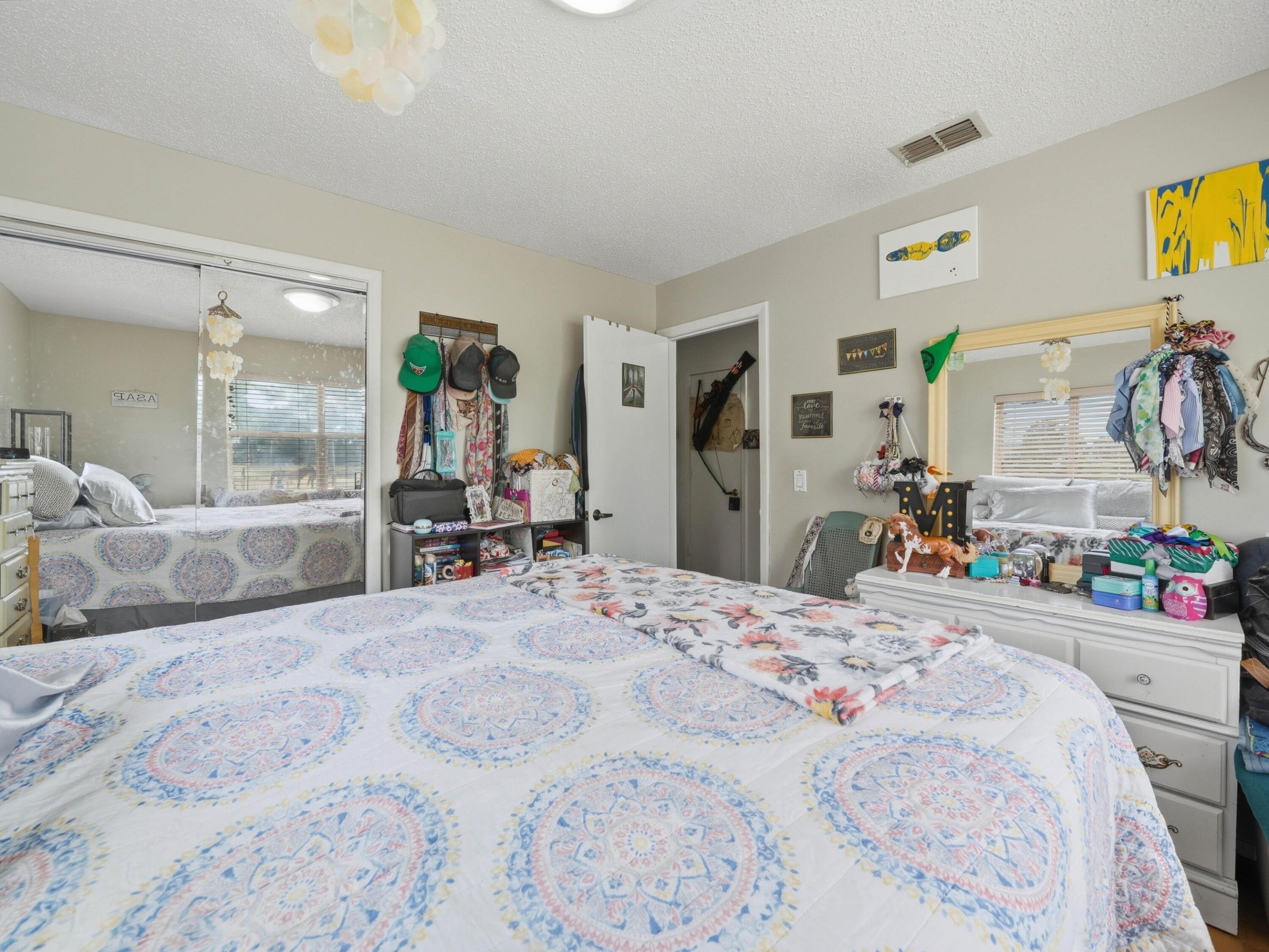 LADECA ACRES S/D UNREC SEC 32 - Residential