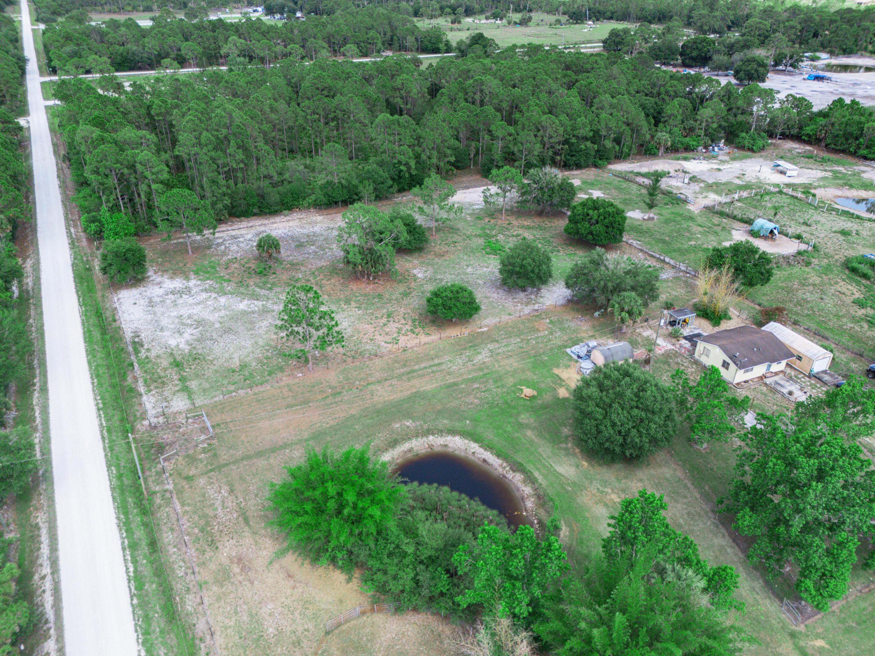 LADECA ACRES S/D UNREC SEC 32 - Residential