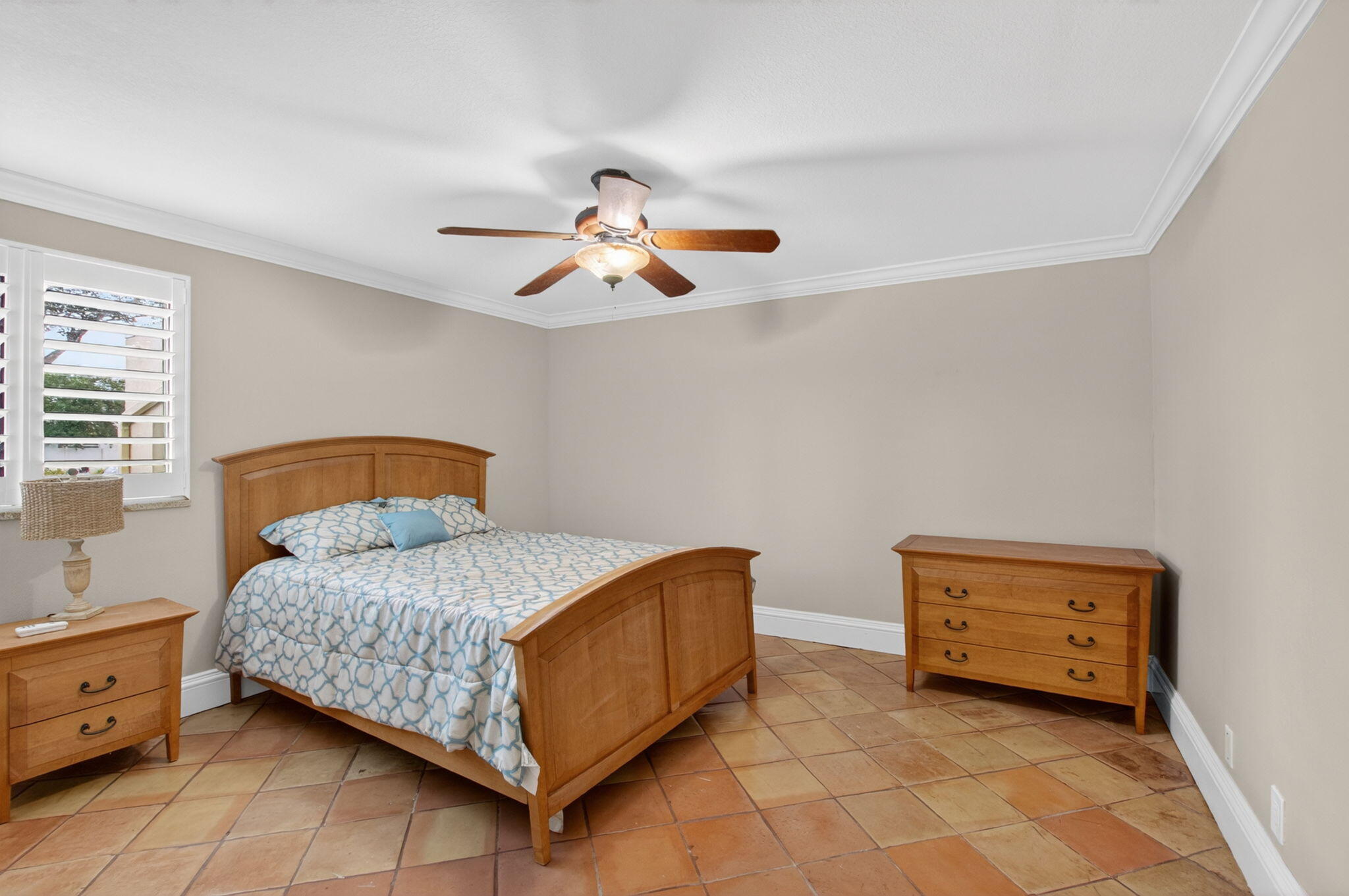 HIDDEN BANYAN CONDO - Residential