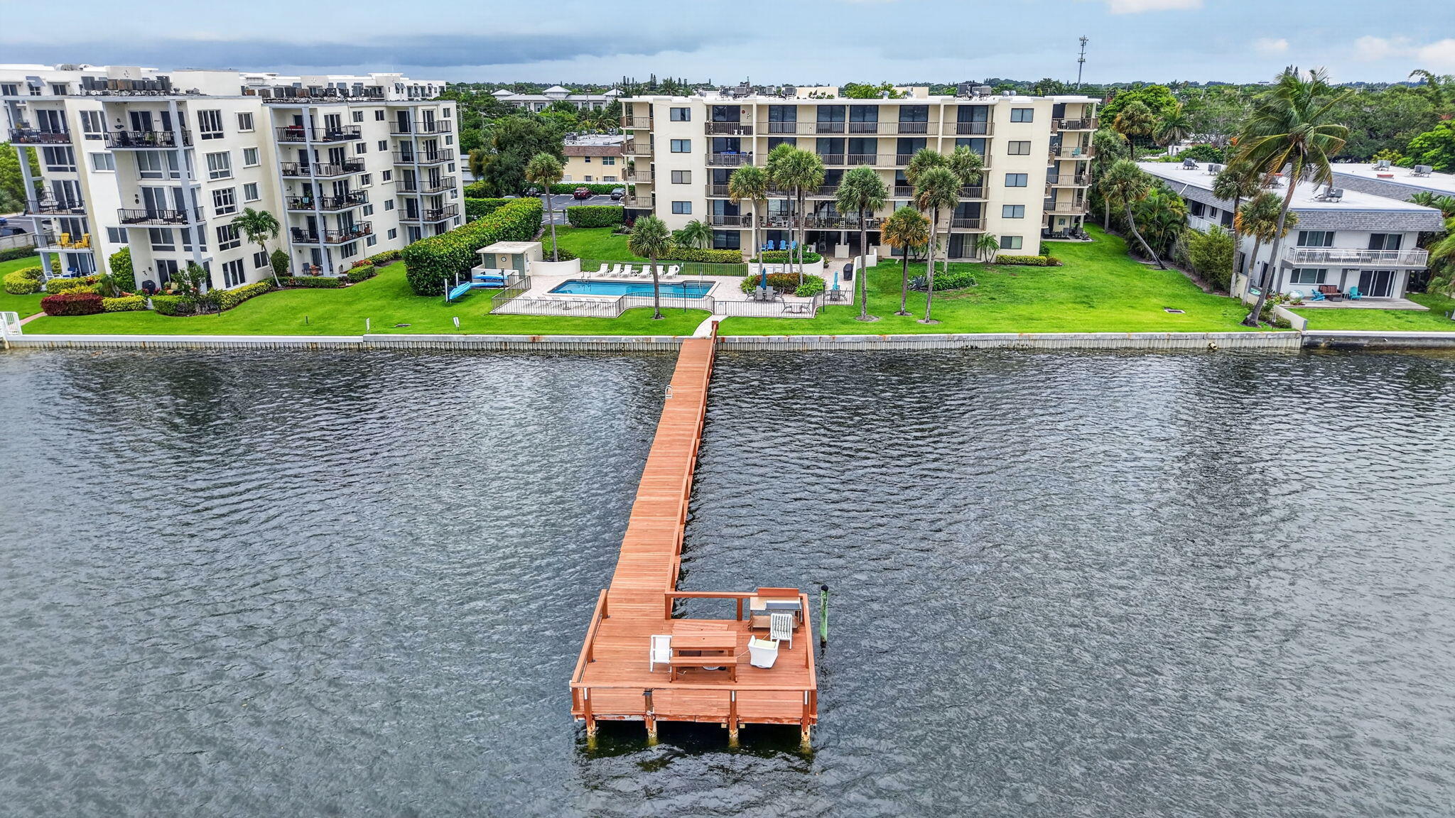 HIDDEN BANYAN CONDO - Residential