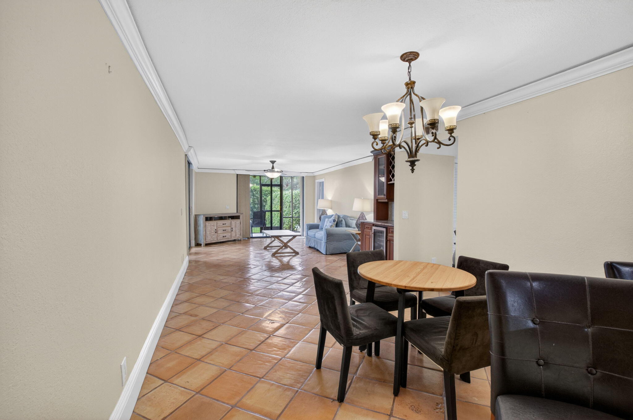 HIDDEN BANYAN CONDO - Residential