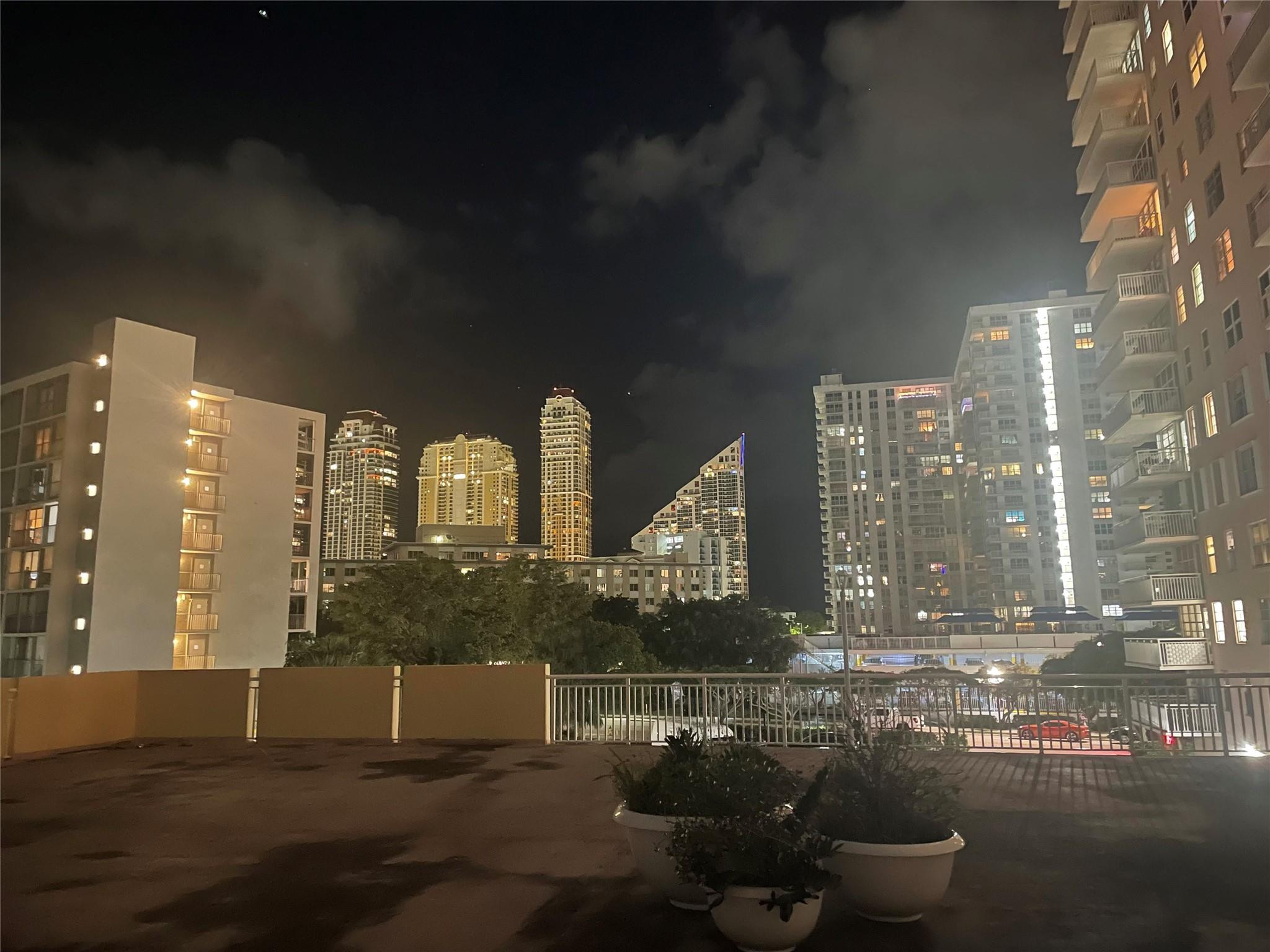 winston towers - Residential