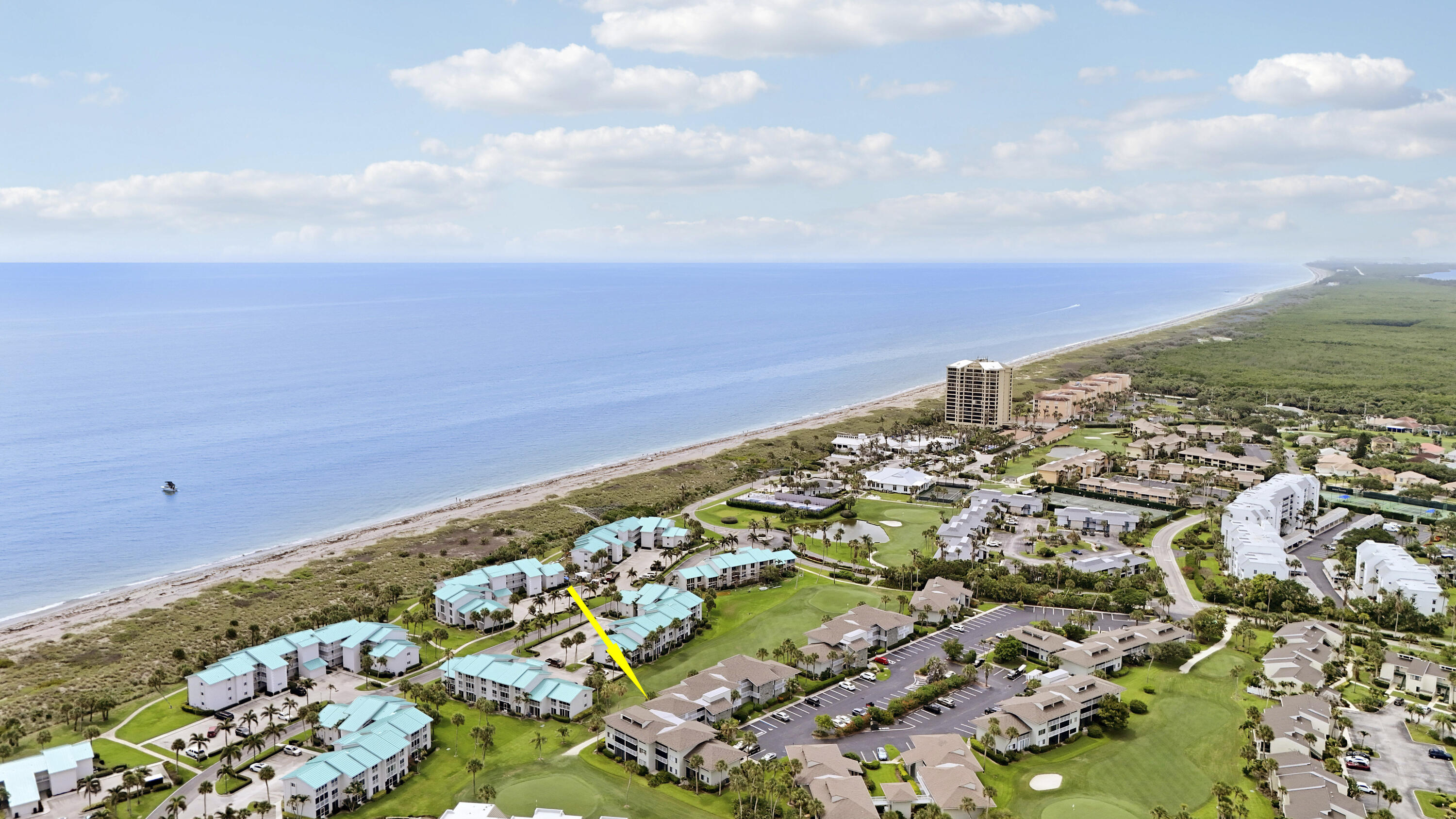 GOLF VILLAS - Residential