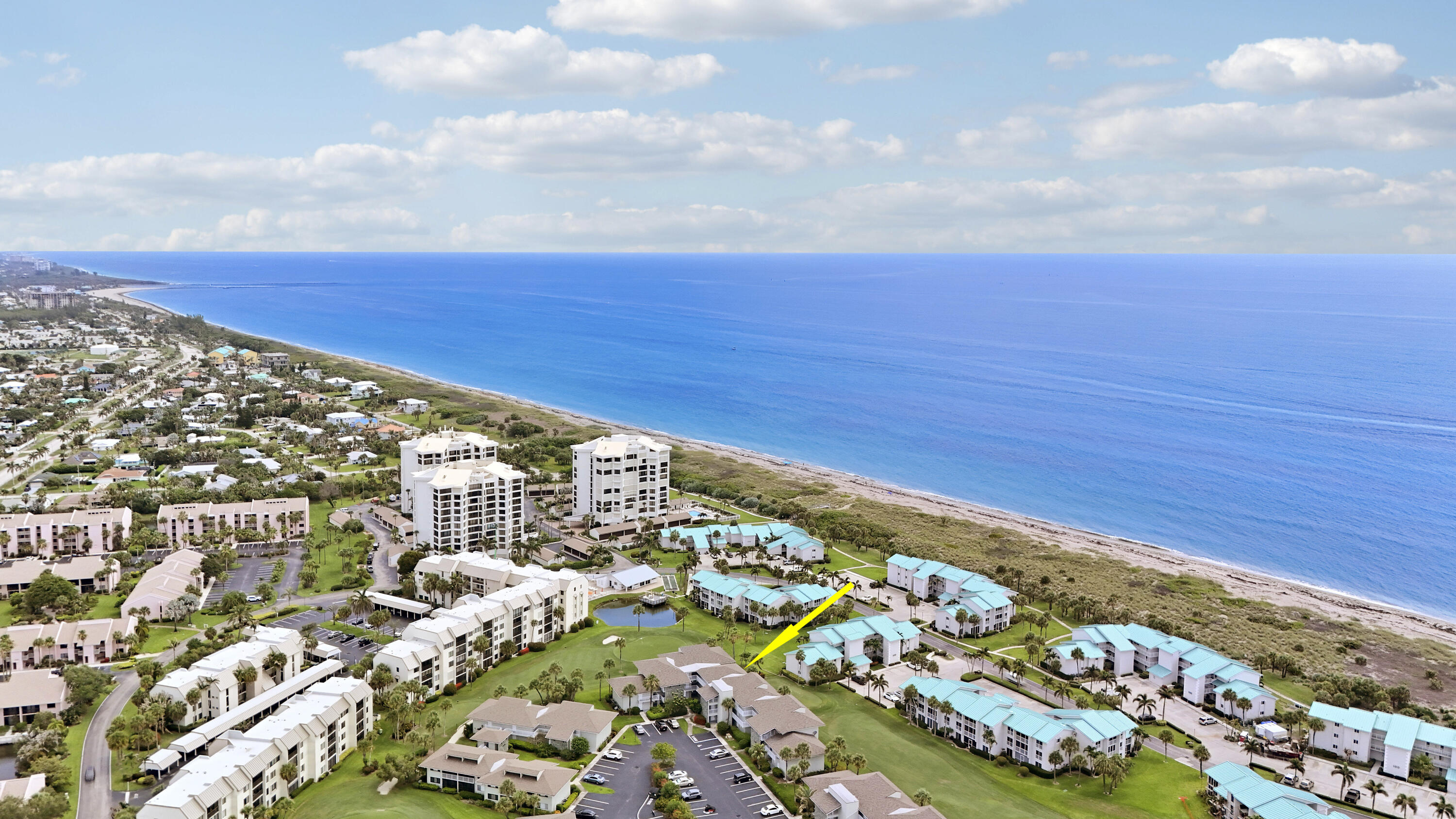 GOLF VILLAS - Residential