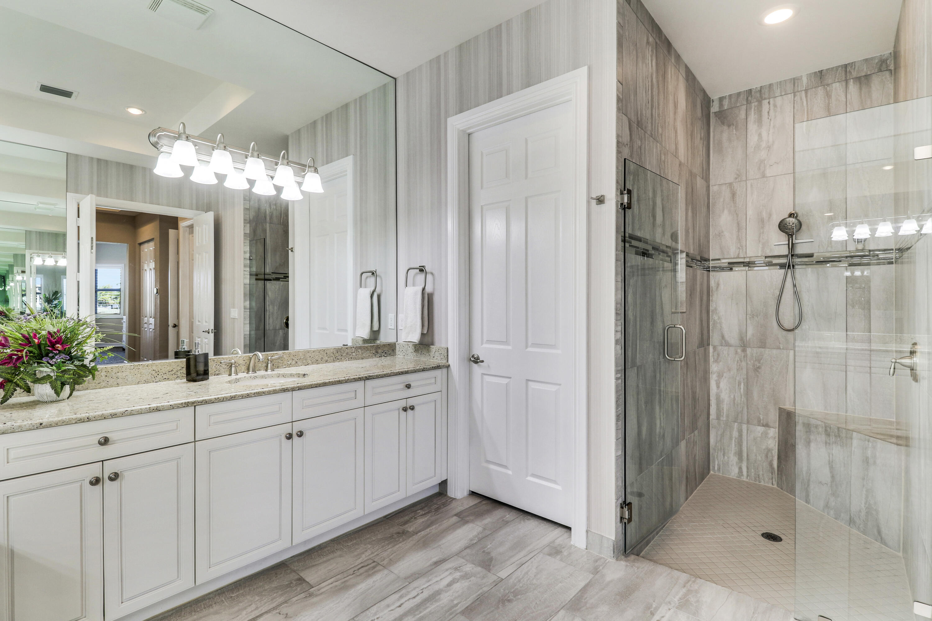 BAYHILL ESTATES - Residential