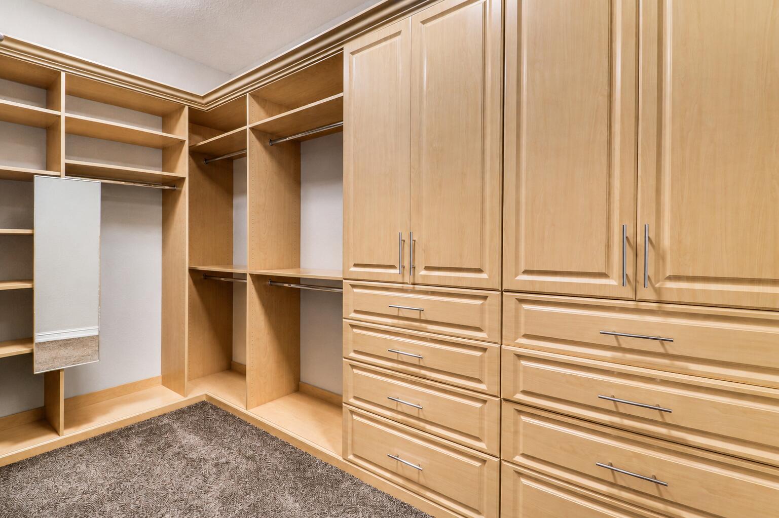 BAYHILL ESTATES - Residential
