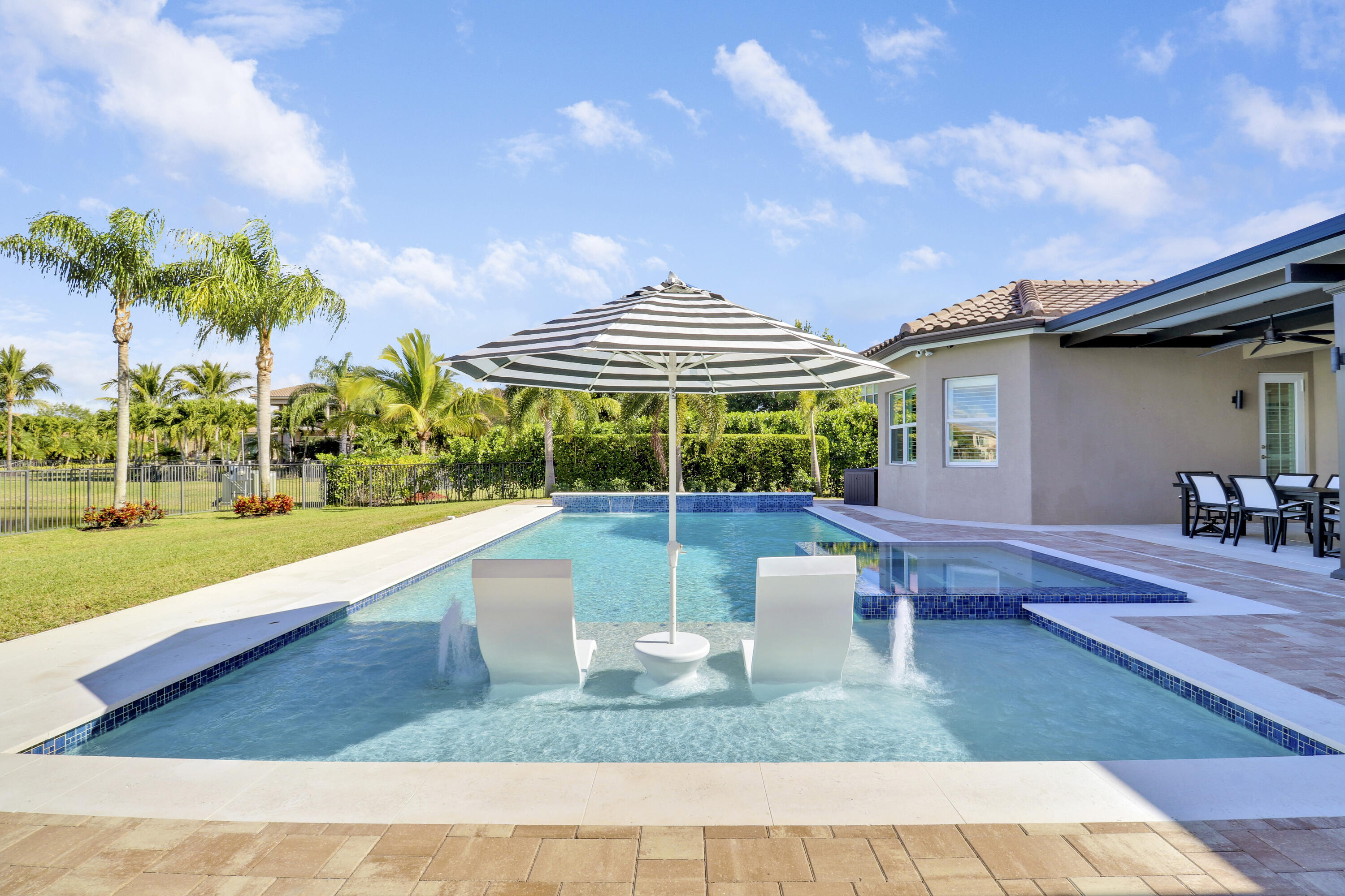 BAYHILL ESTATES - Residential