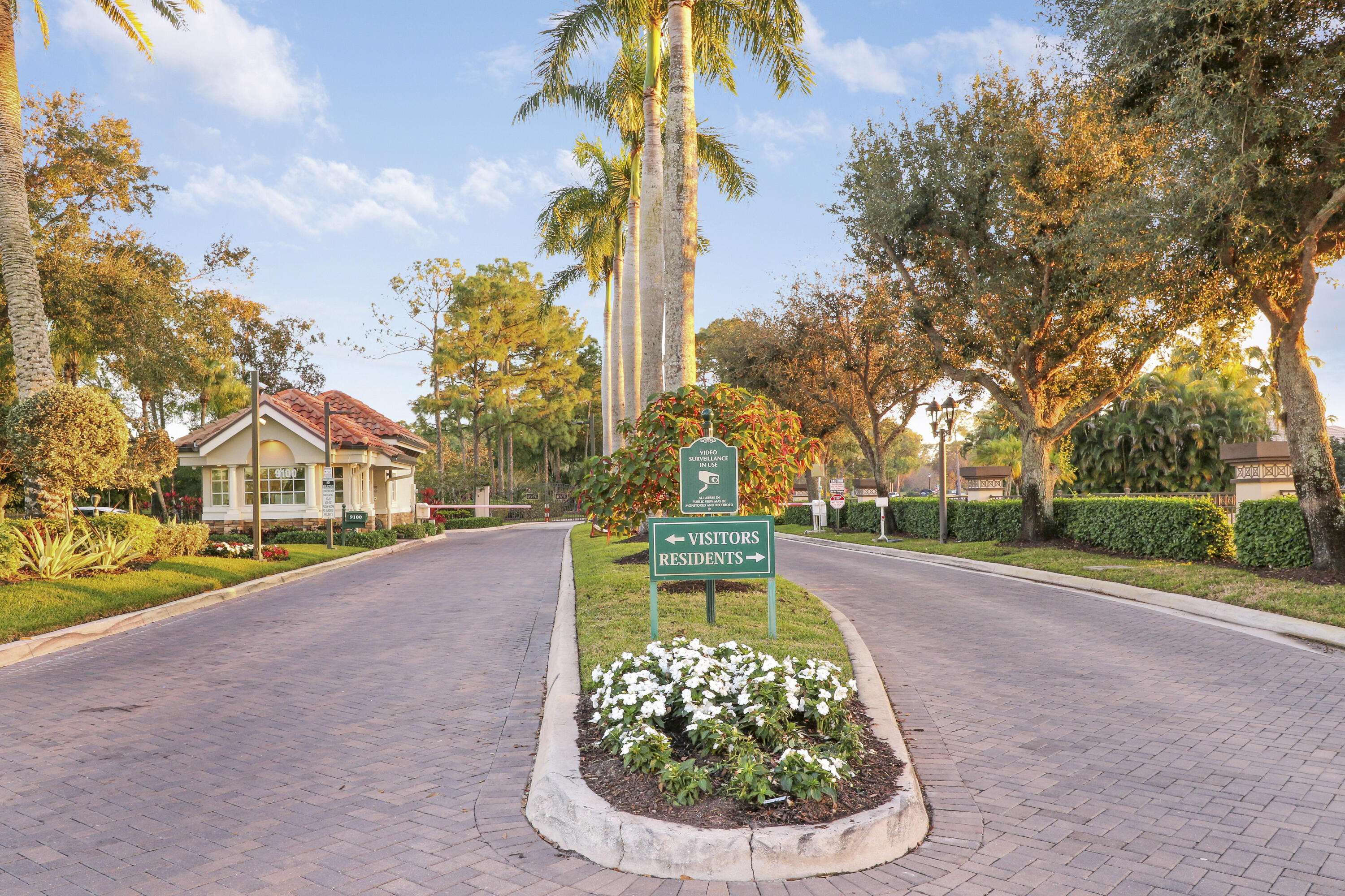 BAYHILL ESTATES - Residential