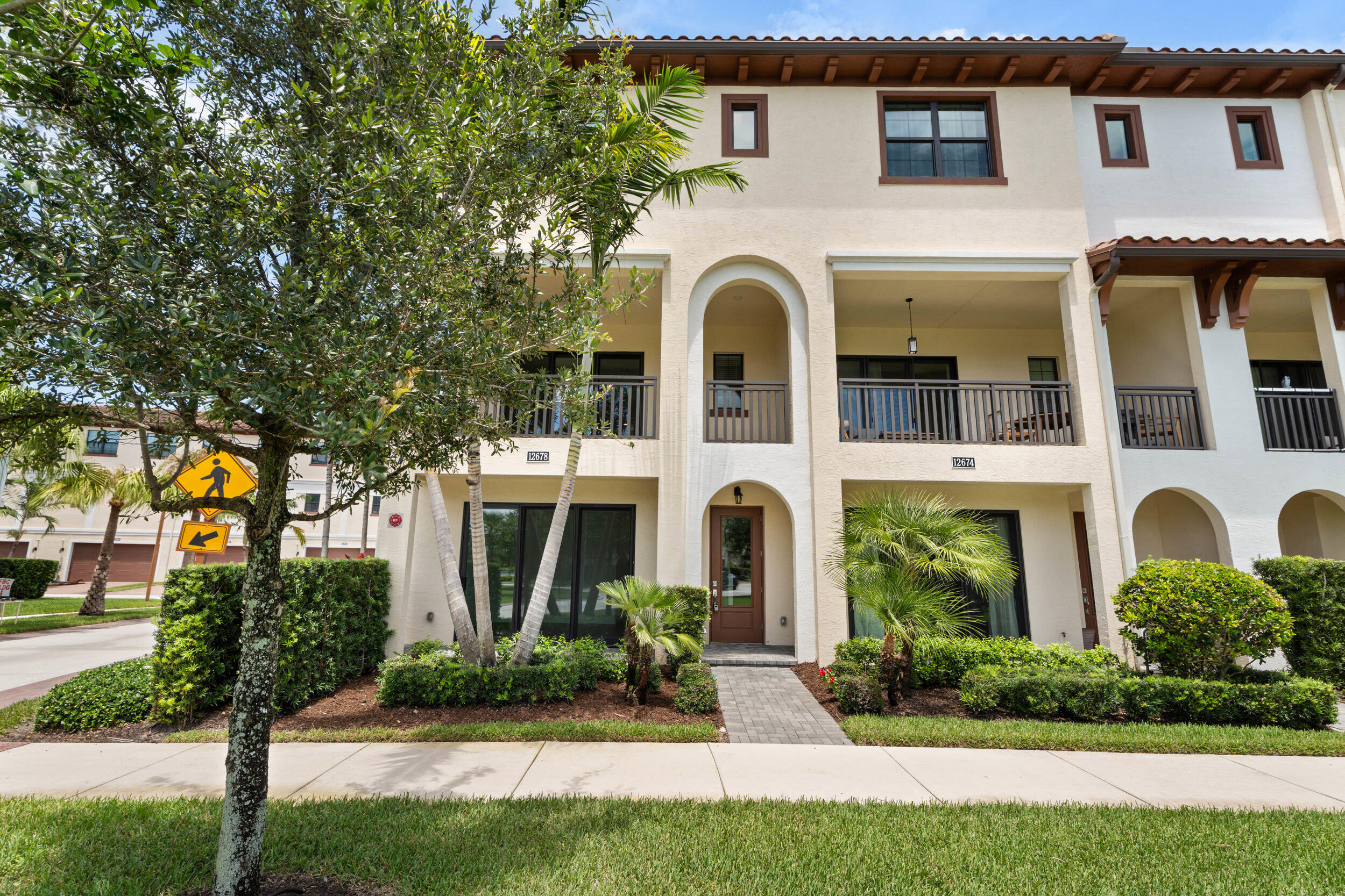 ALTON NEIGHBORHOOD - Residential