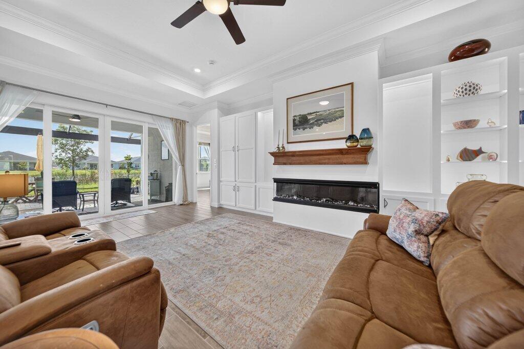 REPLAT OF VERANDA PRESERVE EAST - Residential