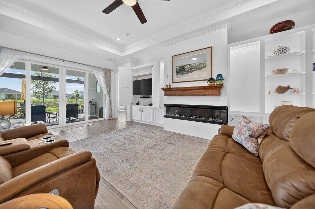 REPLAT OF VERANDA PRESERVE EAST - Residential