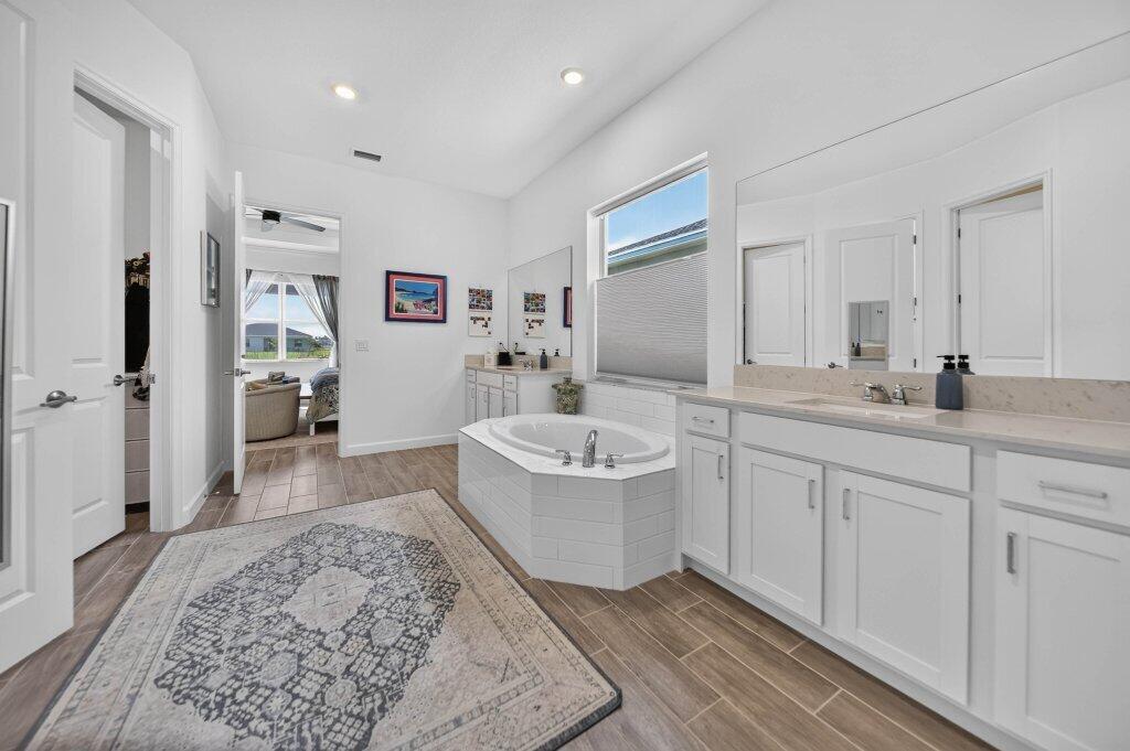 REPLAT OF VERANDA PRESERVE EAST - Residential