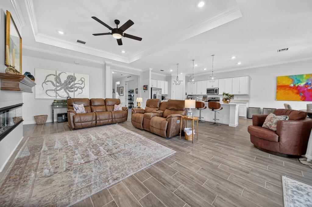 REPLAT OF VERANDA PRESERVE EAST - Residential