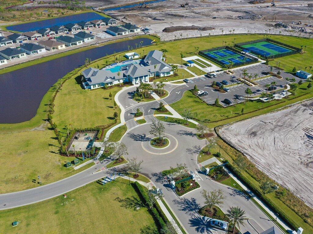 REPLAT OF VERANDA PRESERVE EAST - Residential