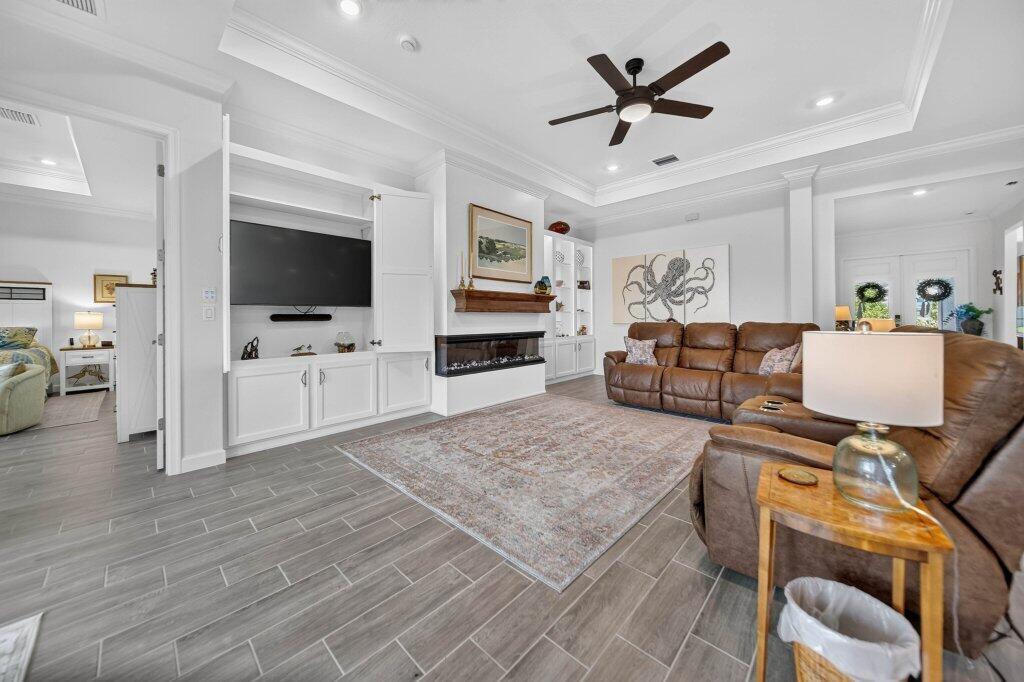 REPLAT OF VERANDA PRESERVE EAST - Residential