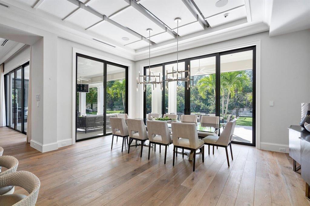 ROYAL PALM YACHT & COUNTRY CLUB - Residential