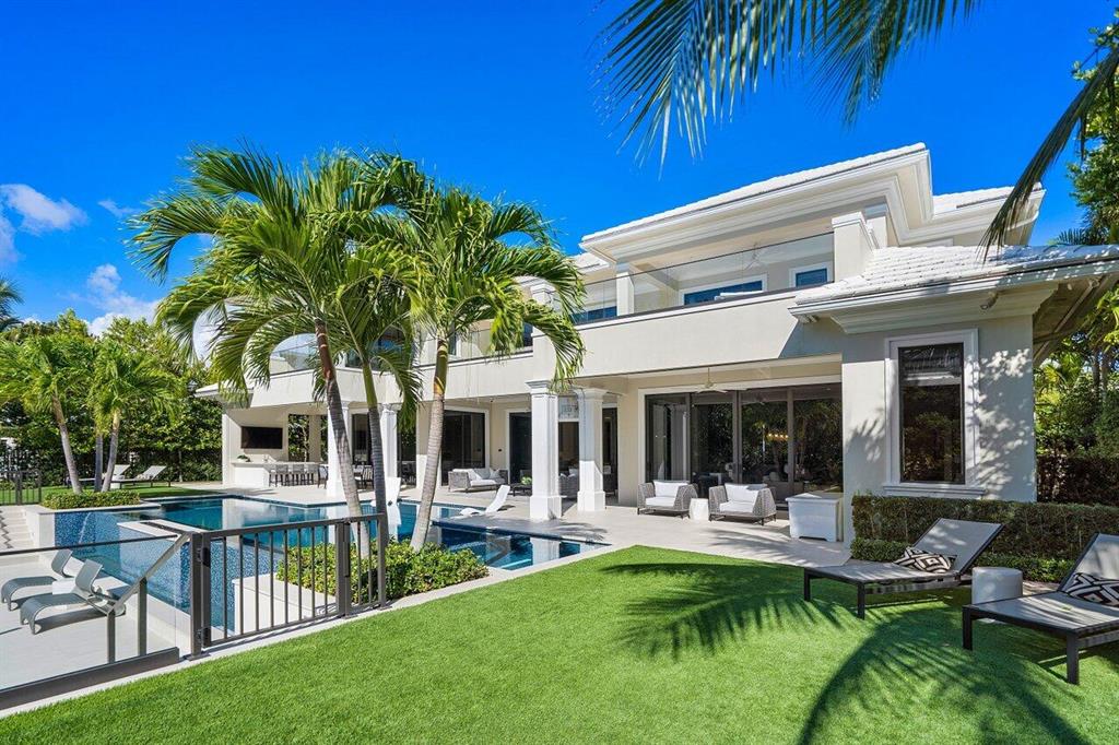ROYAL PALM YACHT & COUNTRY CLUB - Residential