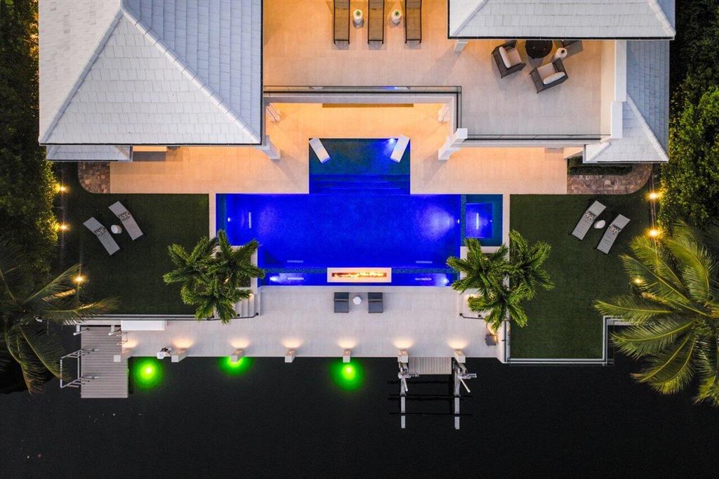 ROYAL PALM YACHT & COUNTRY CLUB - Residential
