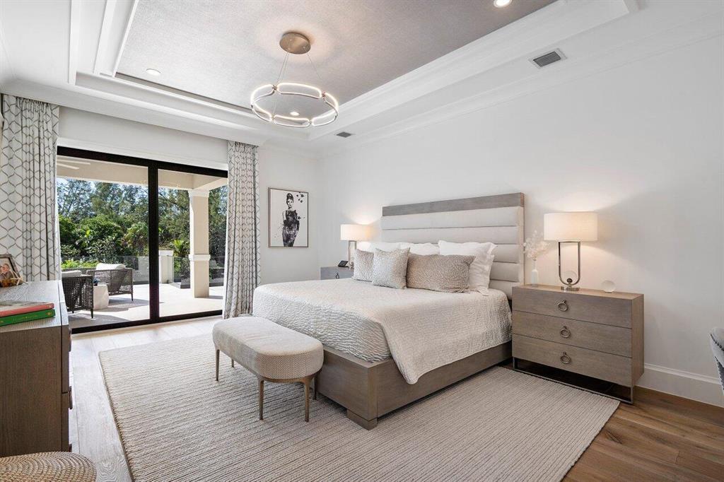 ROYAL PALM YACHT & COUNTRY CLUB - Residential