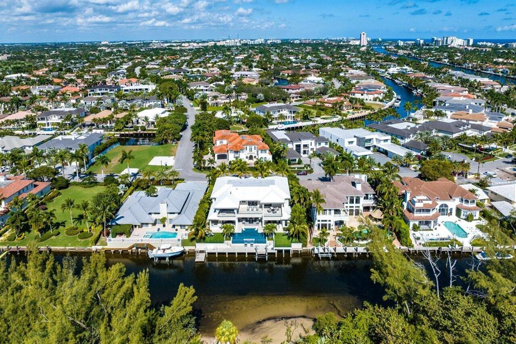 ROYAL PALM YACHT & COUNTRY CLUB - Residential