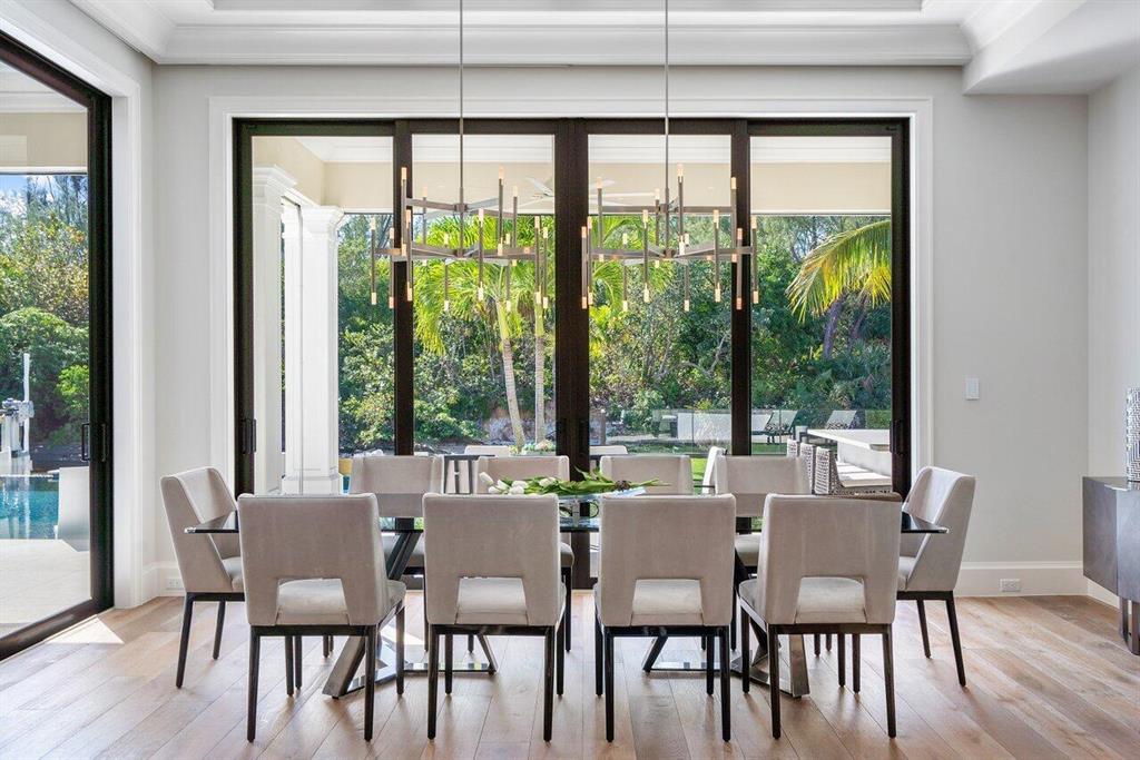 ROYAL PALM YACHT & COUNTRY CLUB - Residential