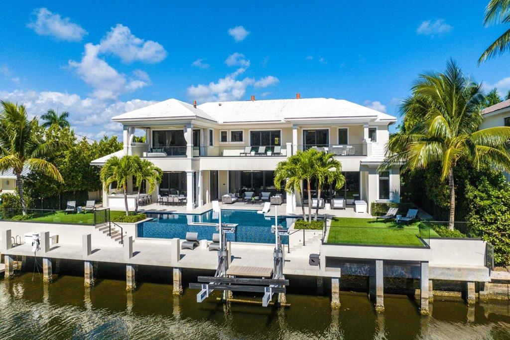 ROYAL PALM YACHT & COUNTRY CLUB - Residential