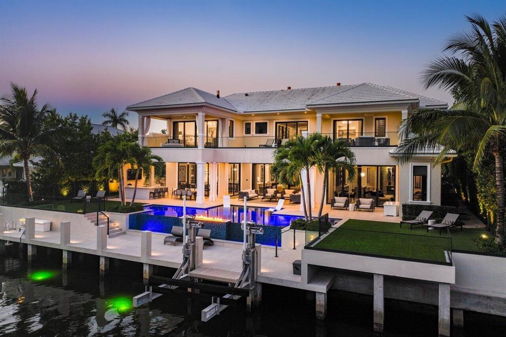 ROYAL PALM YACHT & COUNTRY CLUB - Residential
