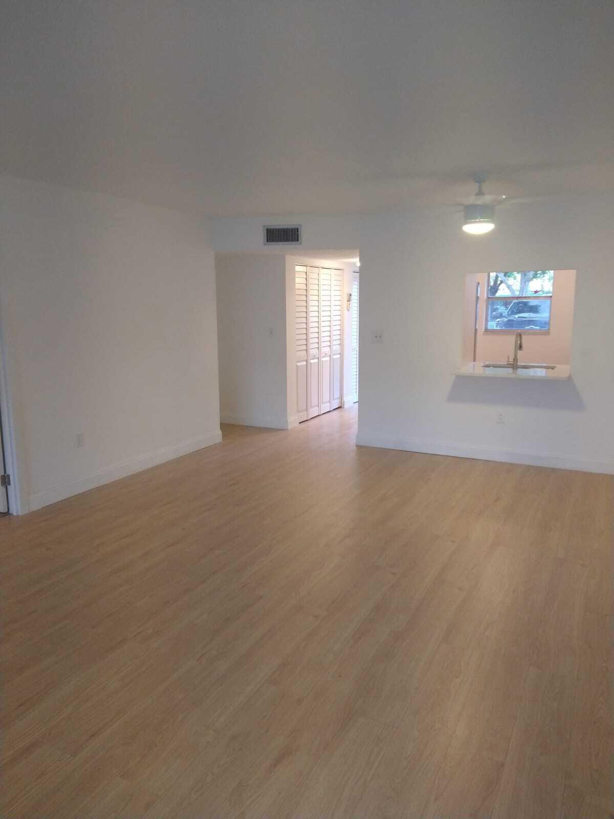 SANDS POINT CONDOMINIUM I - Residential