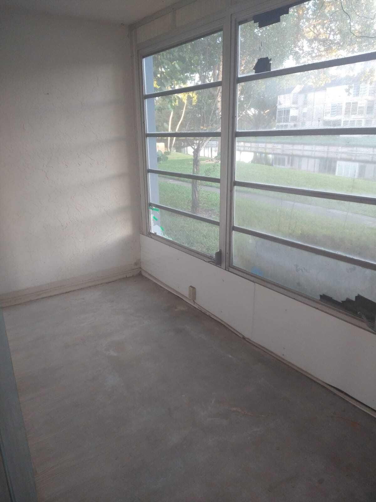 SANDS POINT CONDOMINIUM I - Residential