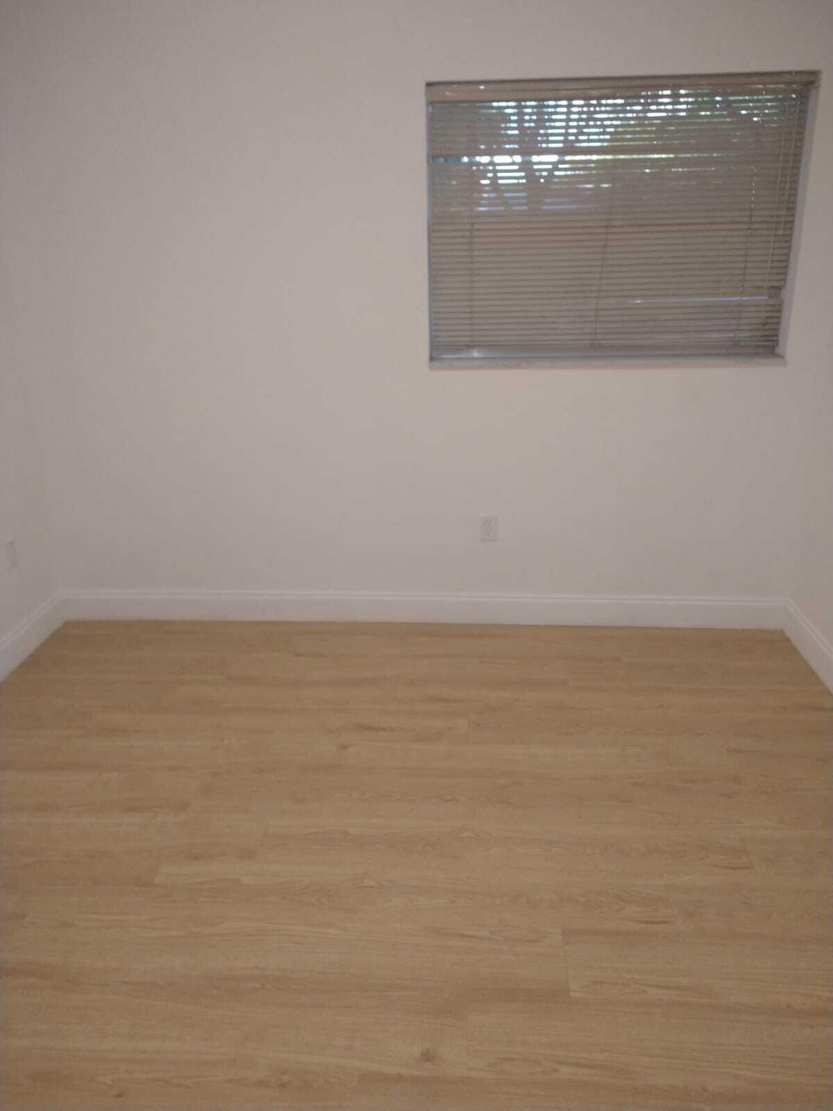 SANDS POINT CONDOMINIUM I - Residential